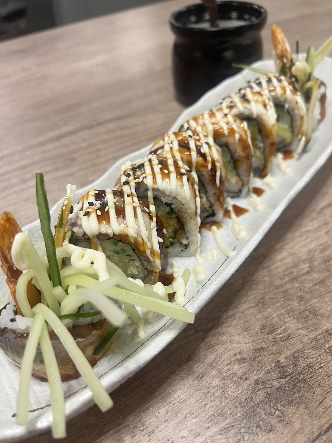 Black Dragon Roll (8pcs)