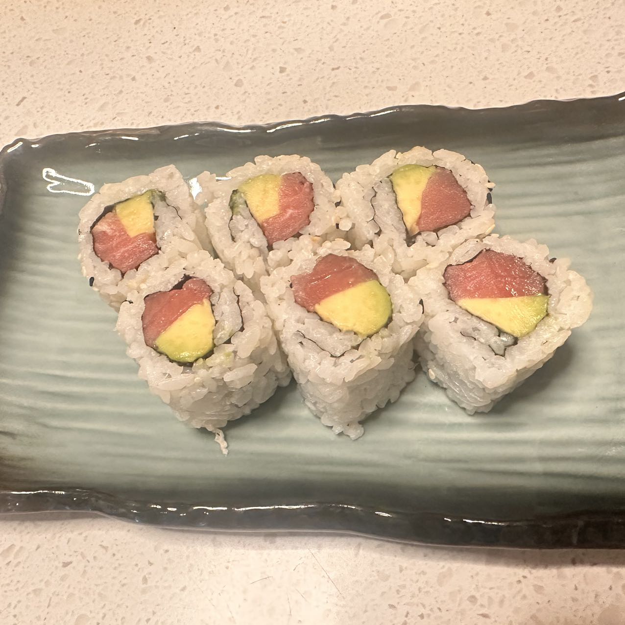 Salmon Avocado Roll (6pcs) - GF