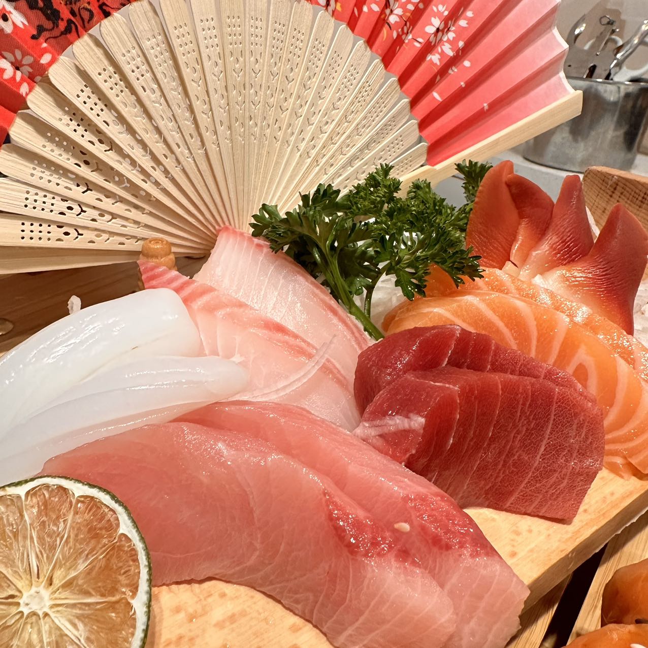 Mini Sashimi (12 pcs)