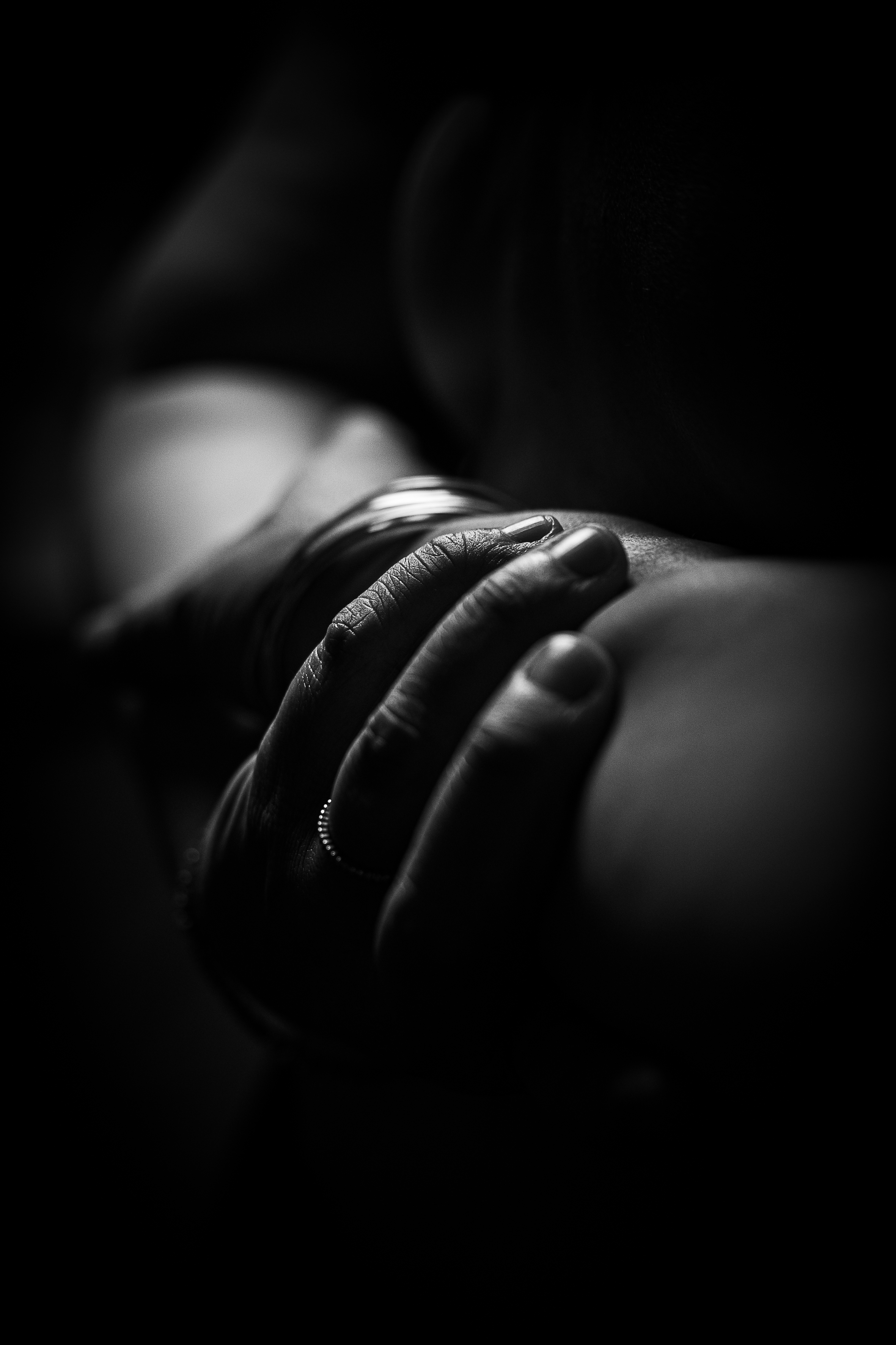 Sombre lumière:  Étreinte obscure