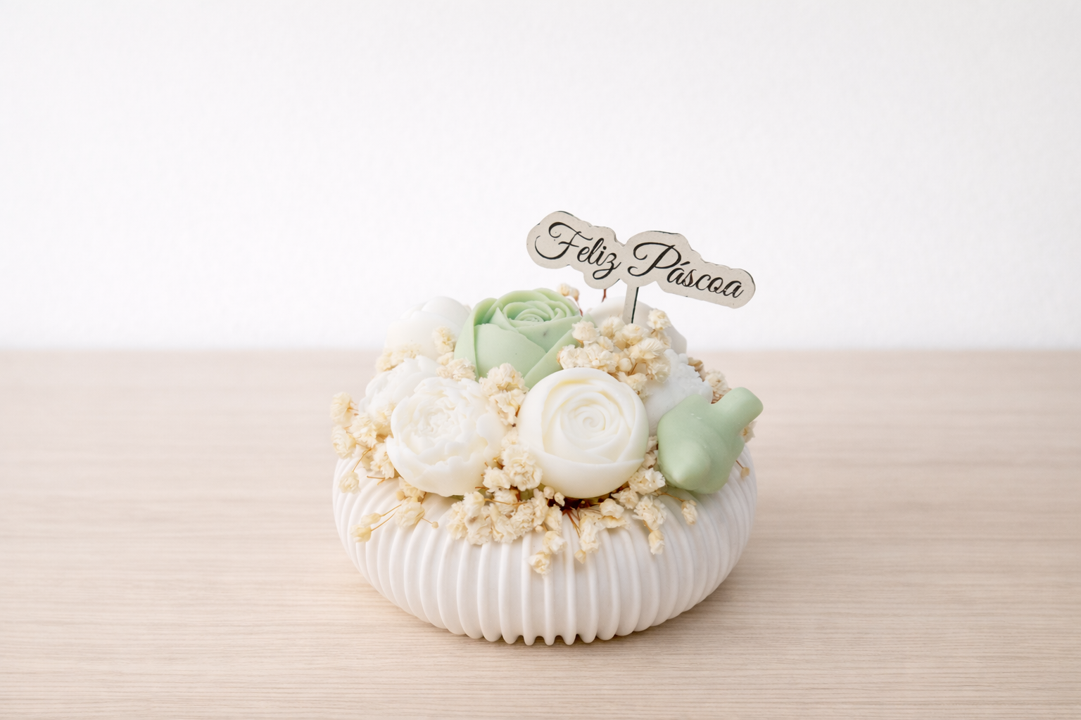 Centro redondo em flores de cera/naturais Verde/Branco