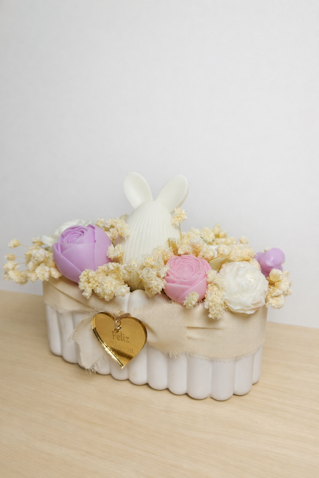 Cesto da Páscoa coelho gordinho - lilás/rosa/branco