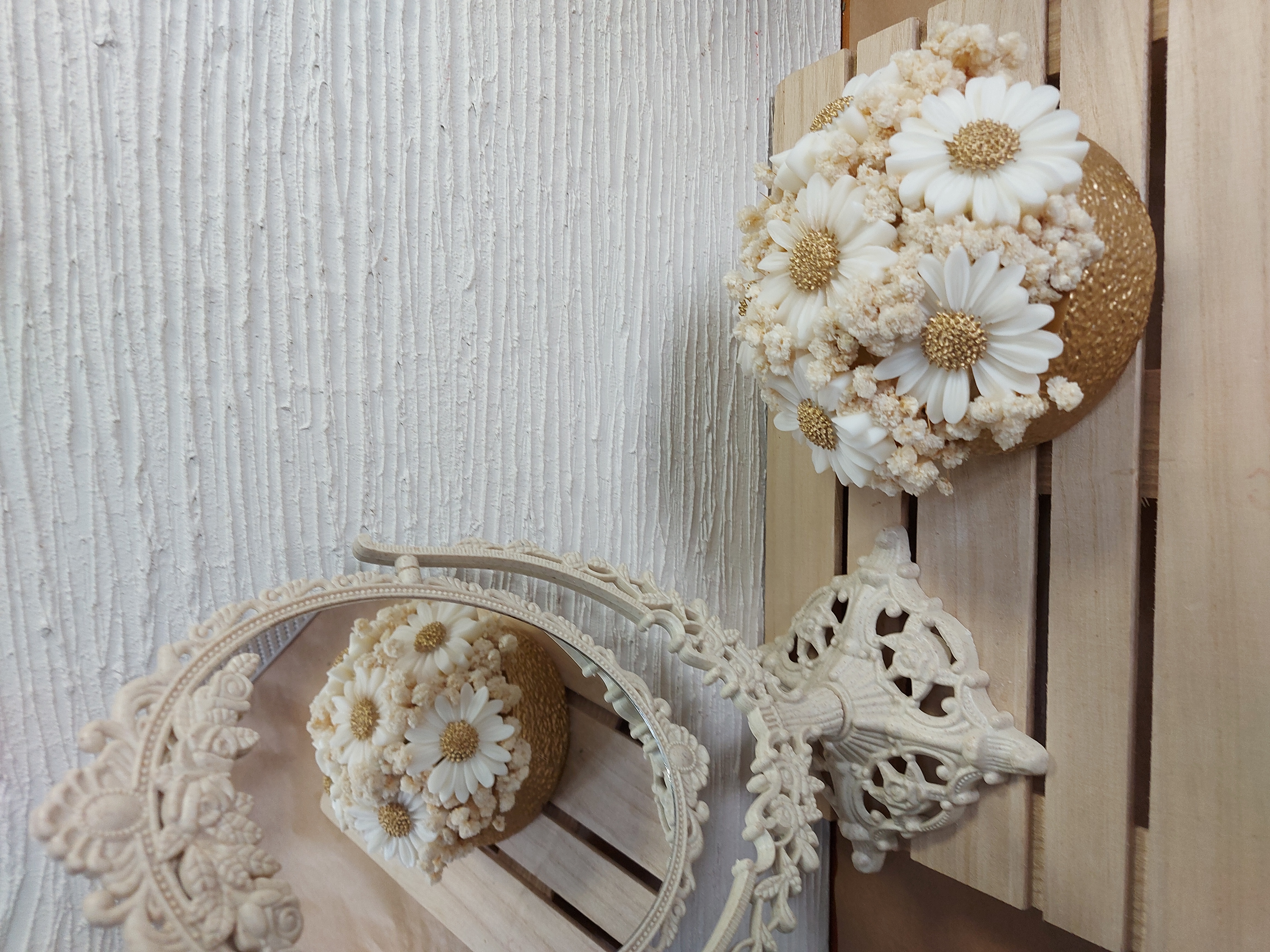 Bouquet Margaridas Dourado