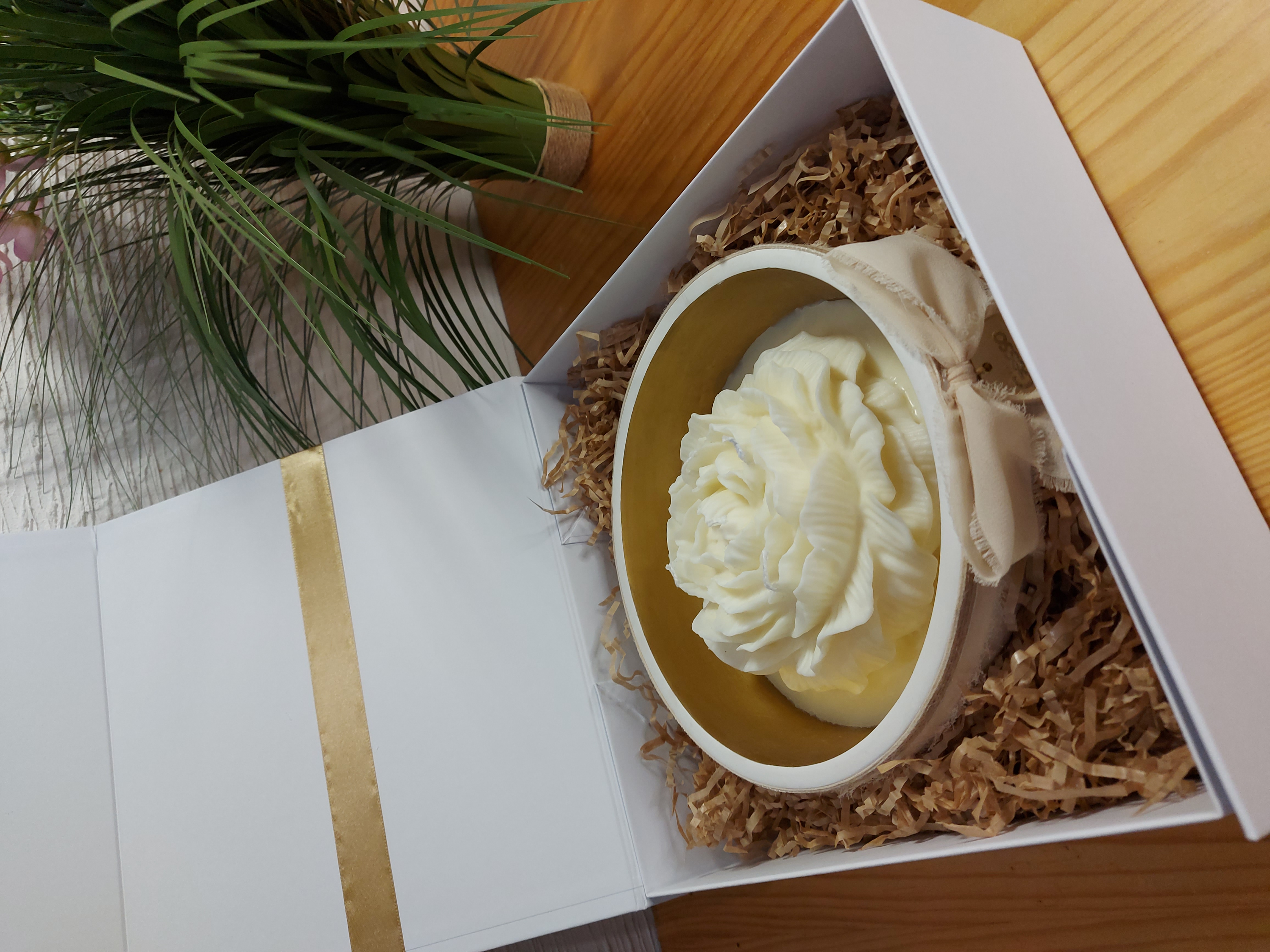 Vela Peônia em Cera de Soja – French Croissant | Edição Limitada