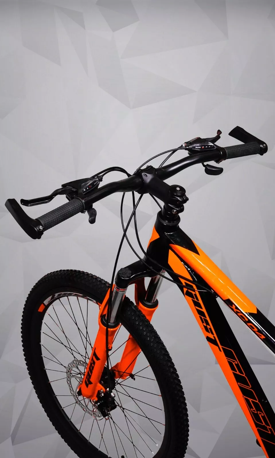 GUST 24-Inch Mountain Bike | 21-Speed, Front Suspension, Disc Brakes, Off-Road