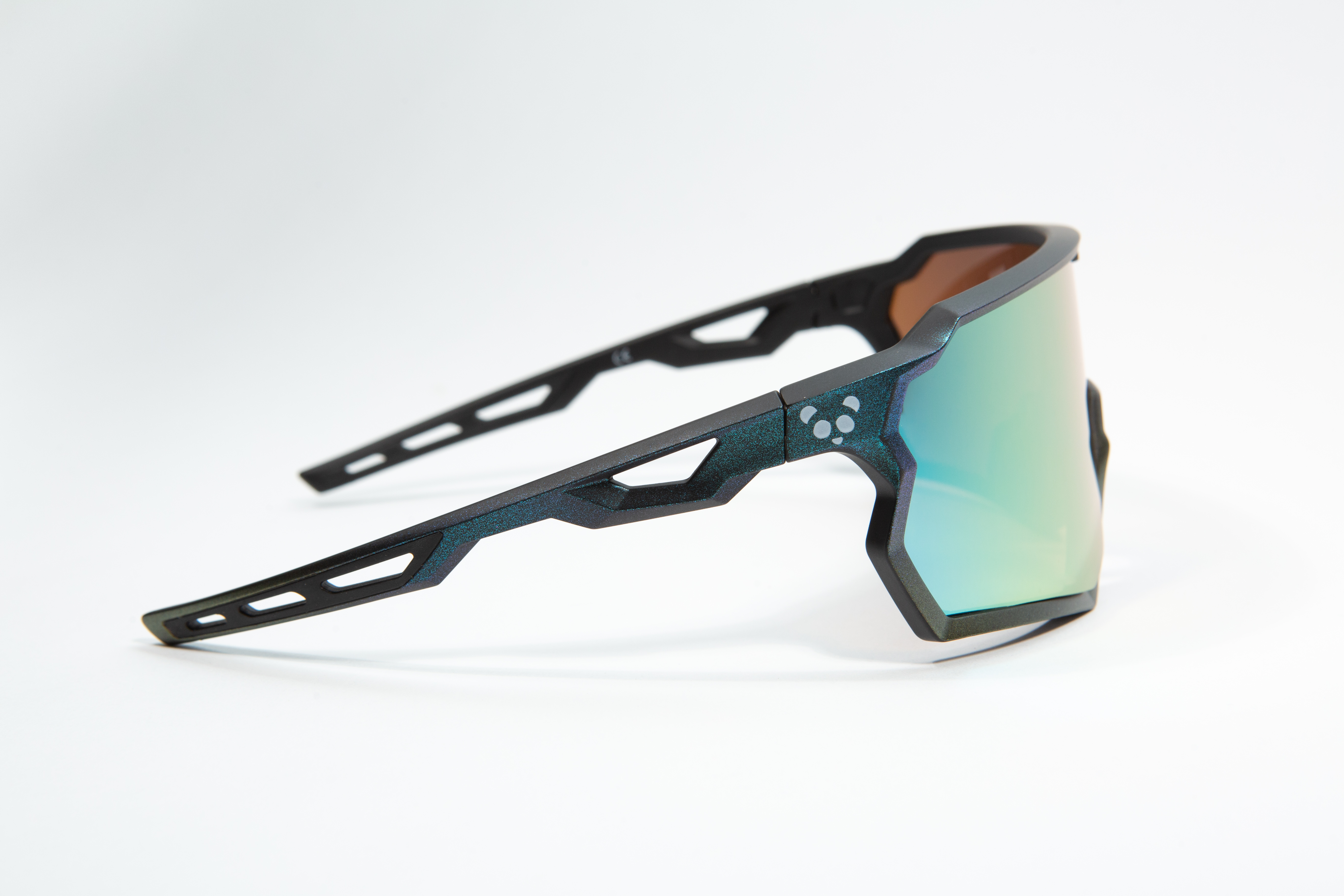 Fixed-Sport Iridescent