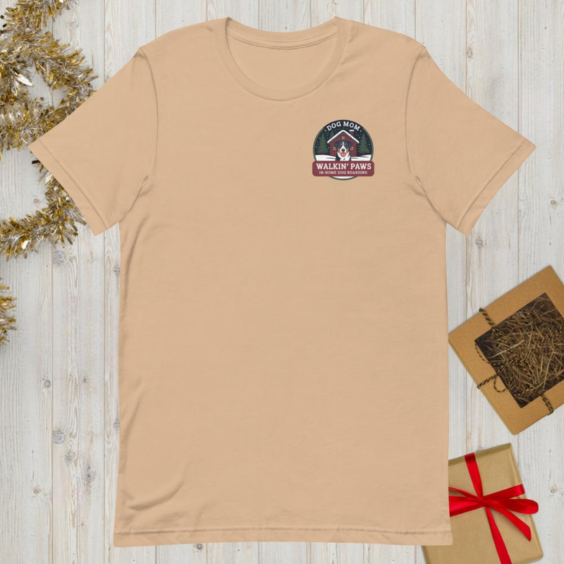 Dog Mom Christmas Badge: Tee