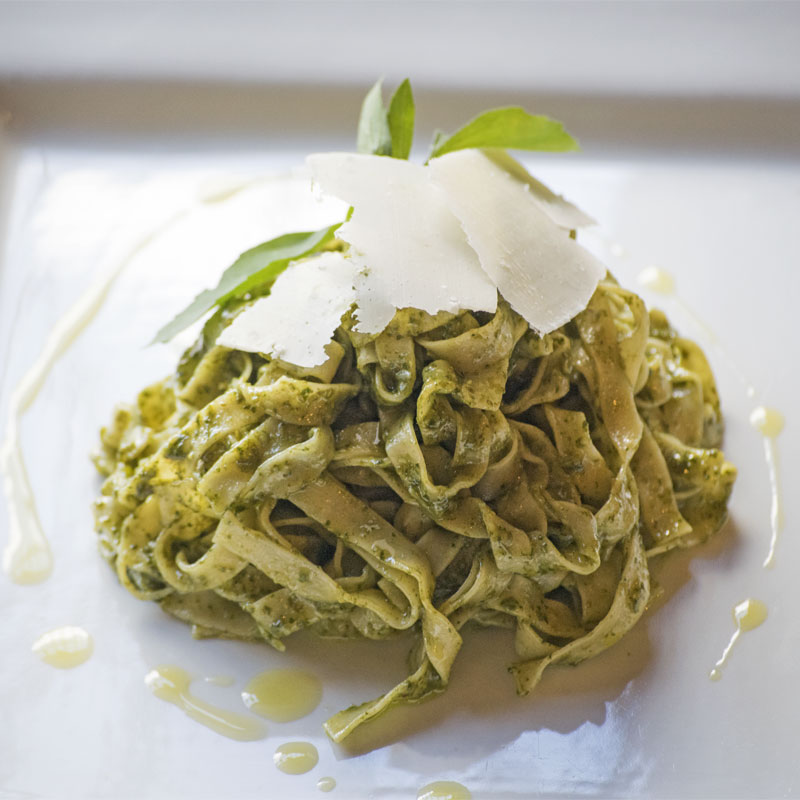 Fetuccine - Pesto A La Genovese