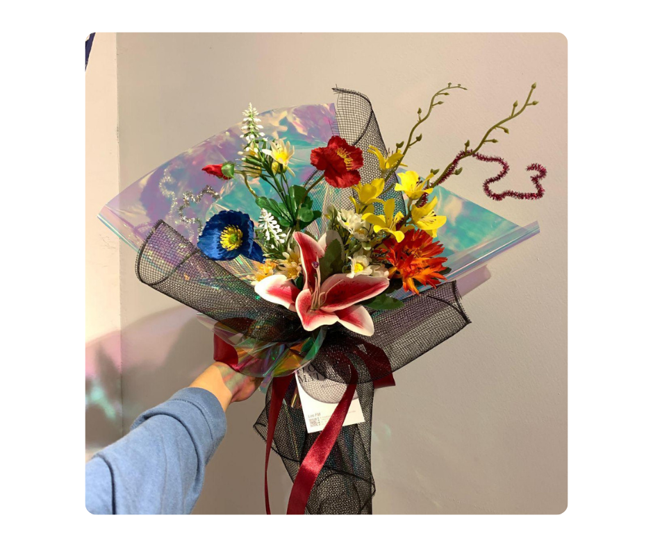 Artificial Hand Bouquet 018