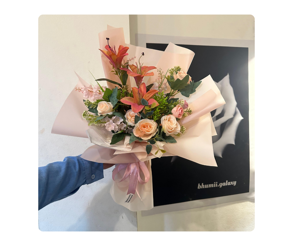 Artificial Hand Bouquet 010