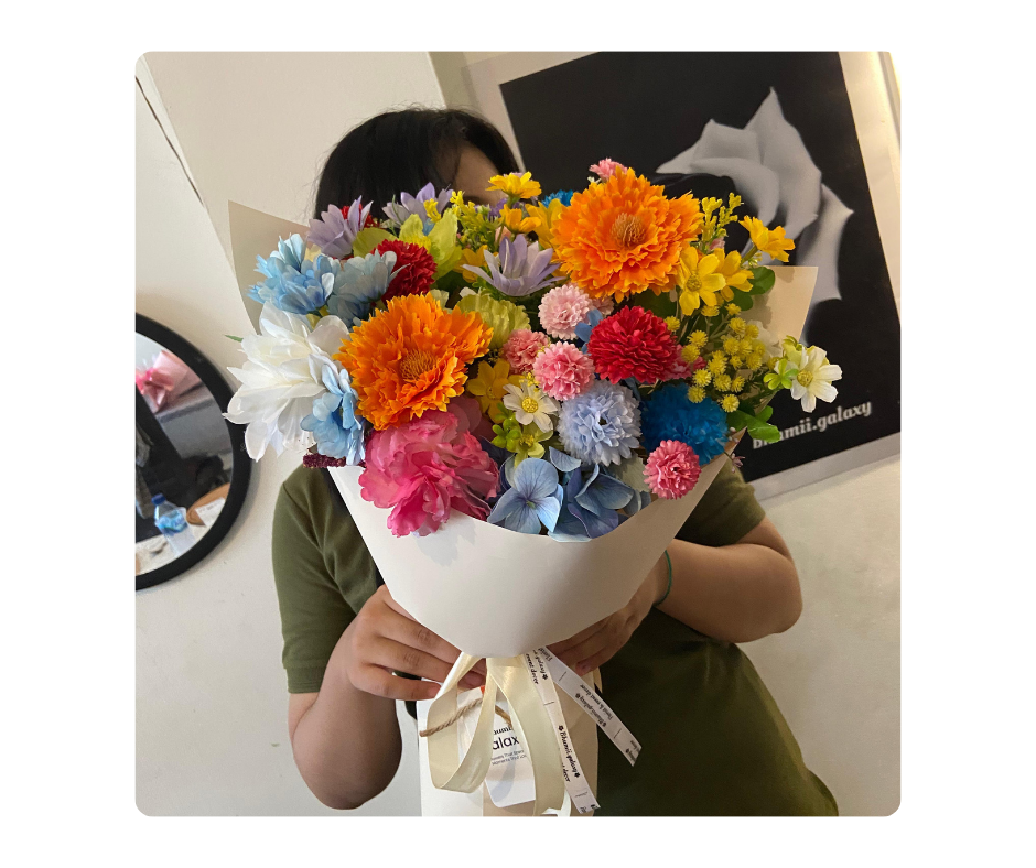 Artificial Hand Bouquet 014