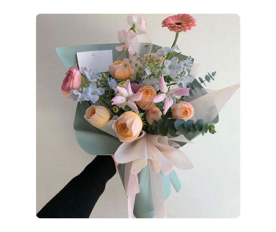 Artificial Hand Bouquet 064