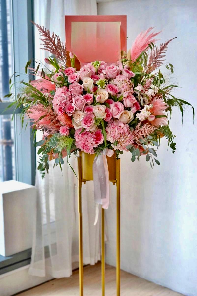 Standing Fresh Flower 008