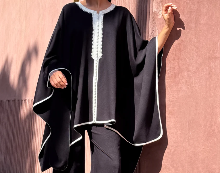 Elegant Black Cape 1 piece