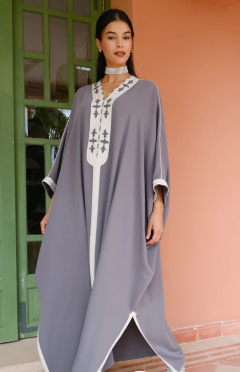 Elegant Gray Kaftan