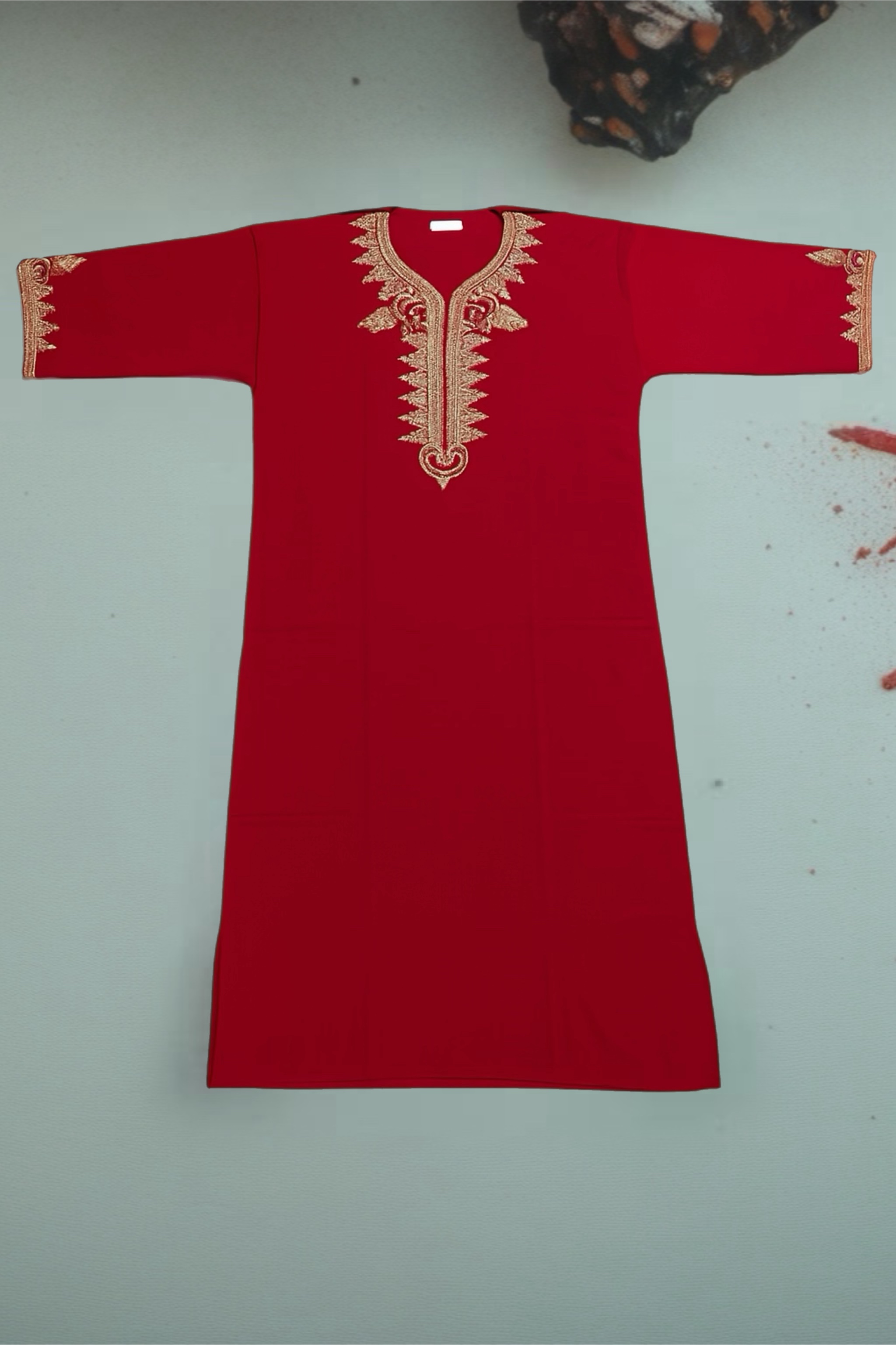 Caftan traditionnel rouge