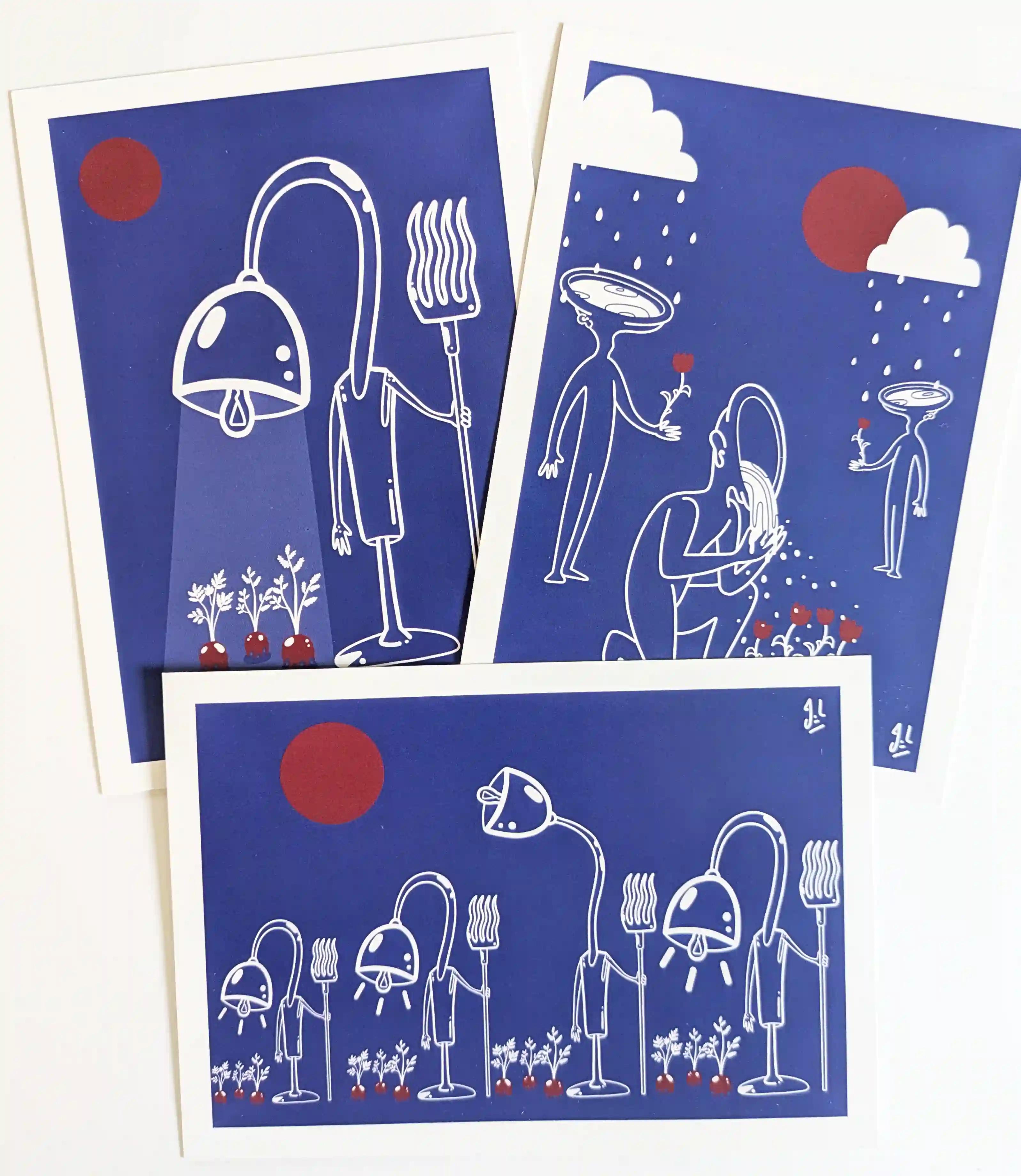 Trois cartes postales "Dissemblable"