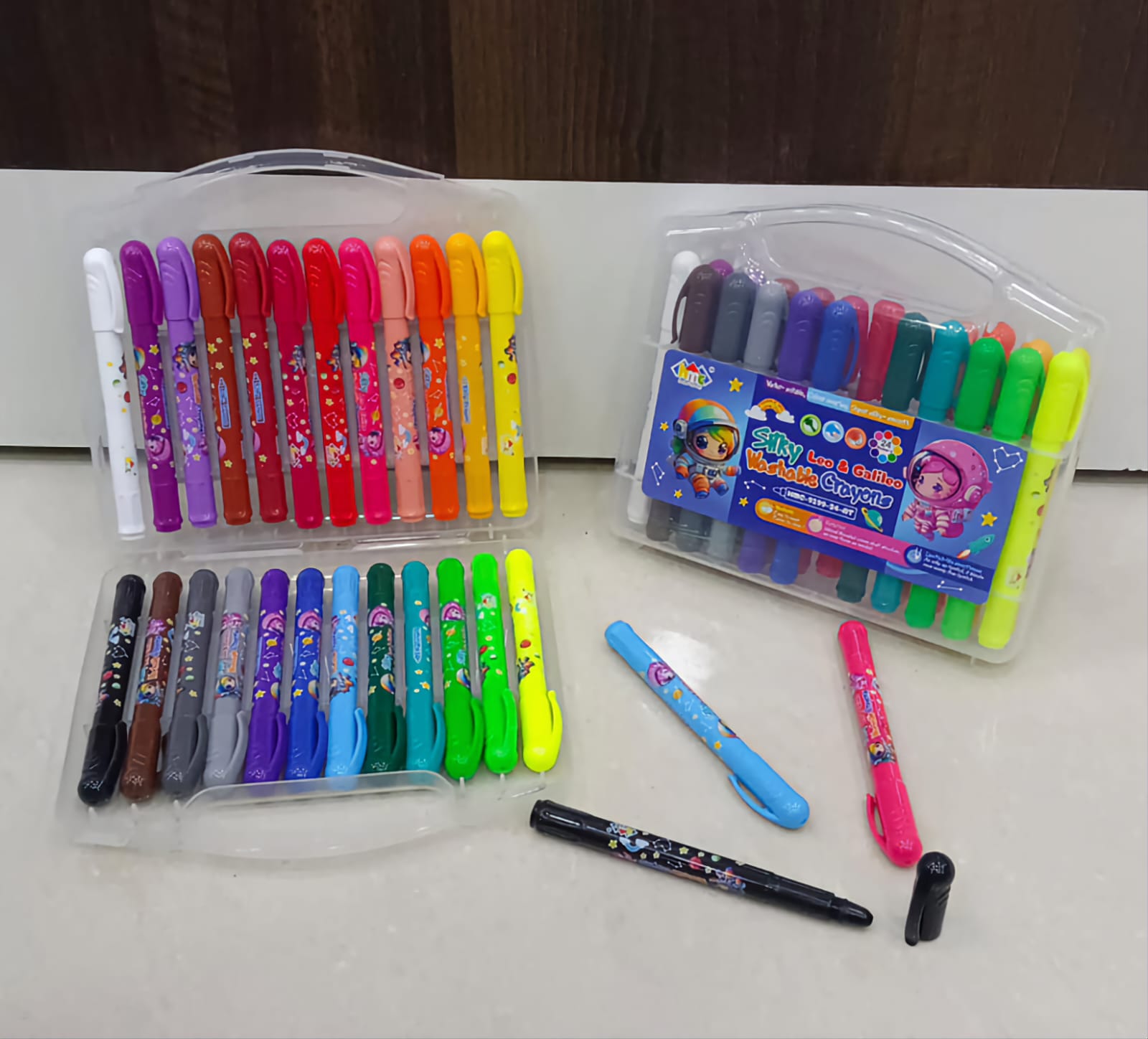 Washable Colorful crayons 24