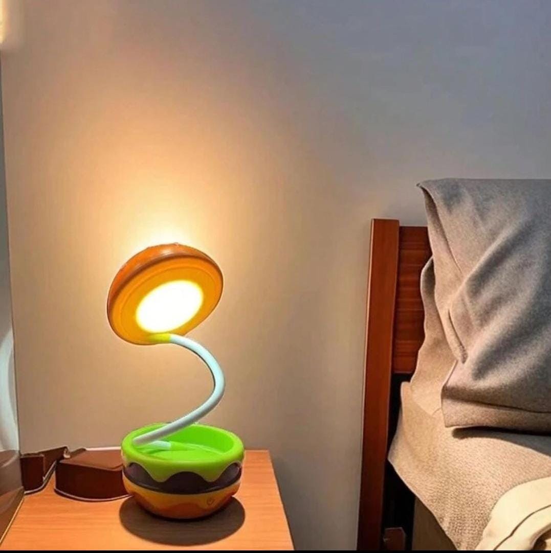 Burger Shaped 3-in-1 Lamp with sharpner and storage 