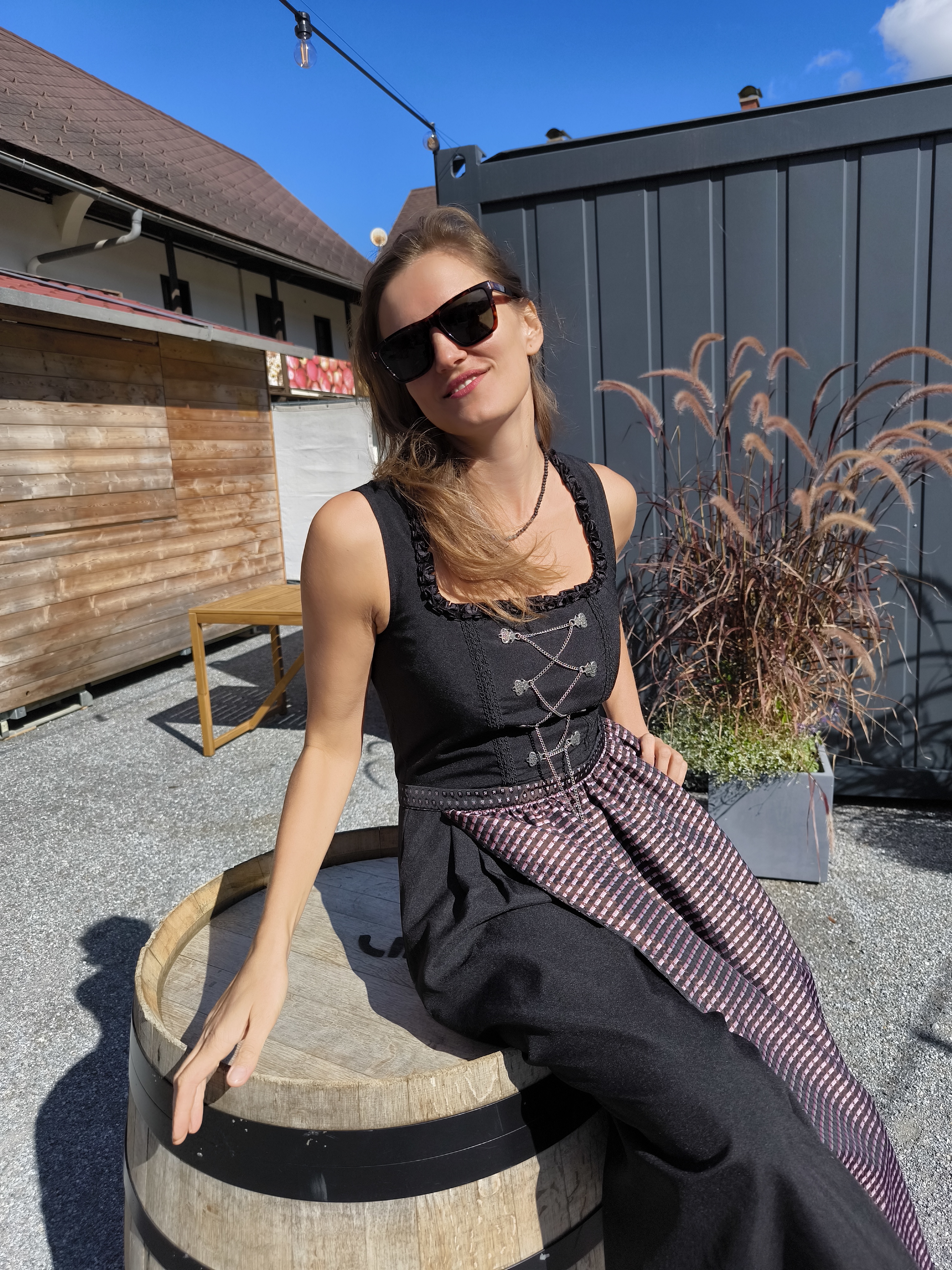 Personal Styling and Shopping advice and photo accompanying 