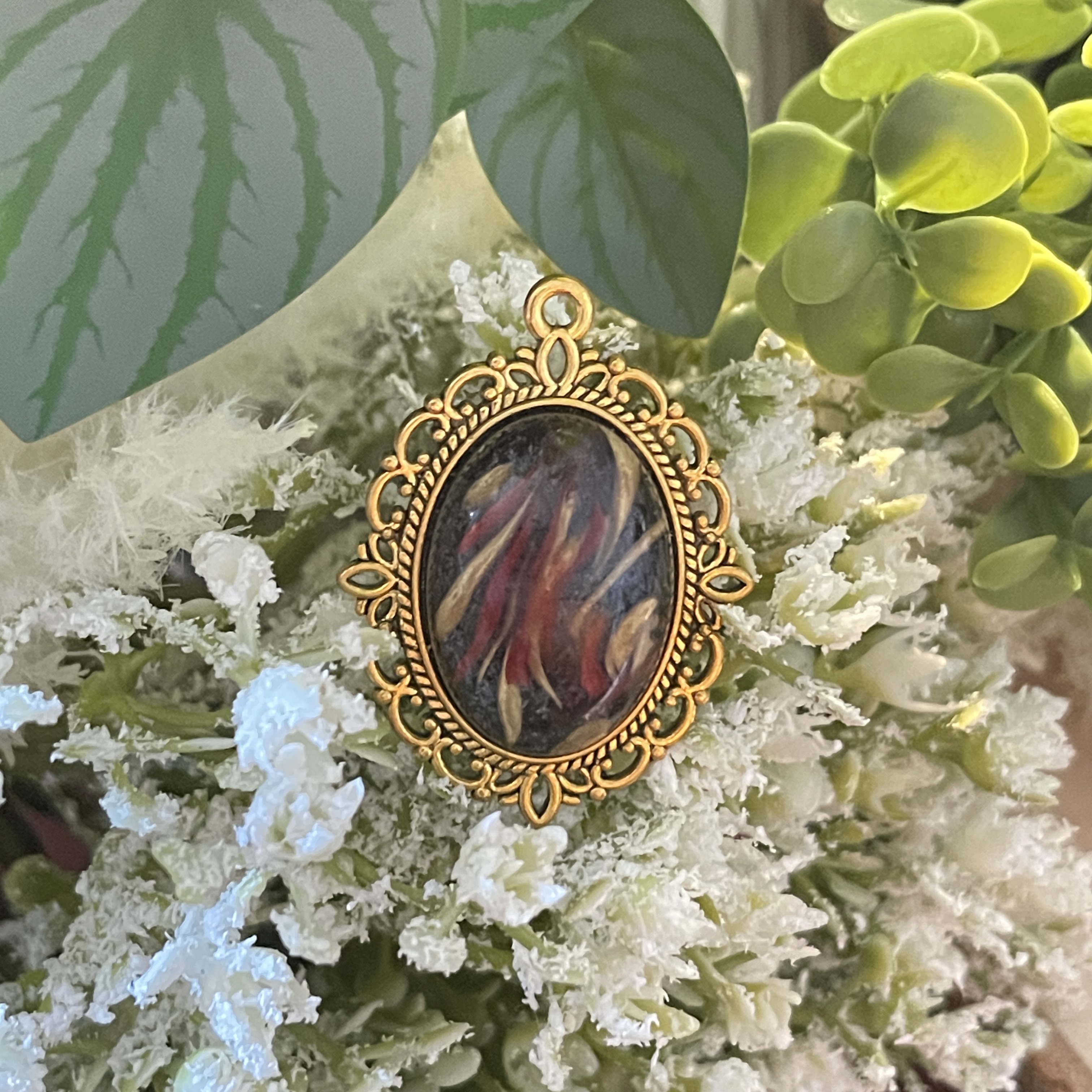 Elegant Vintage gold setting