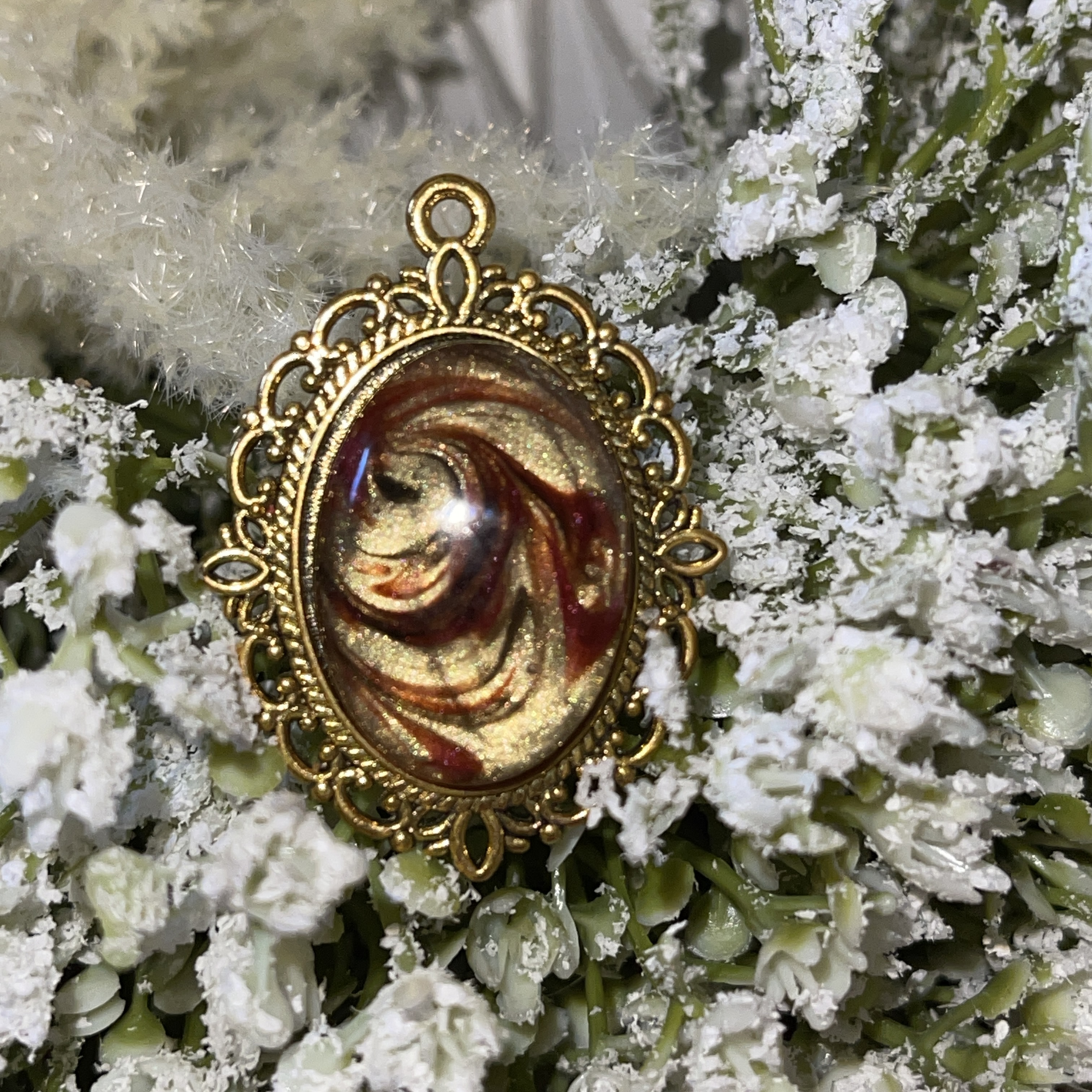 Elegant Vintage gold setting