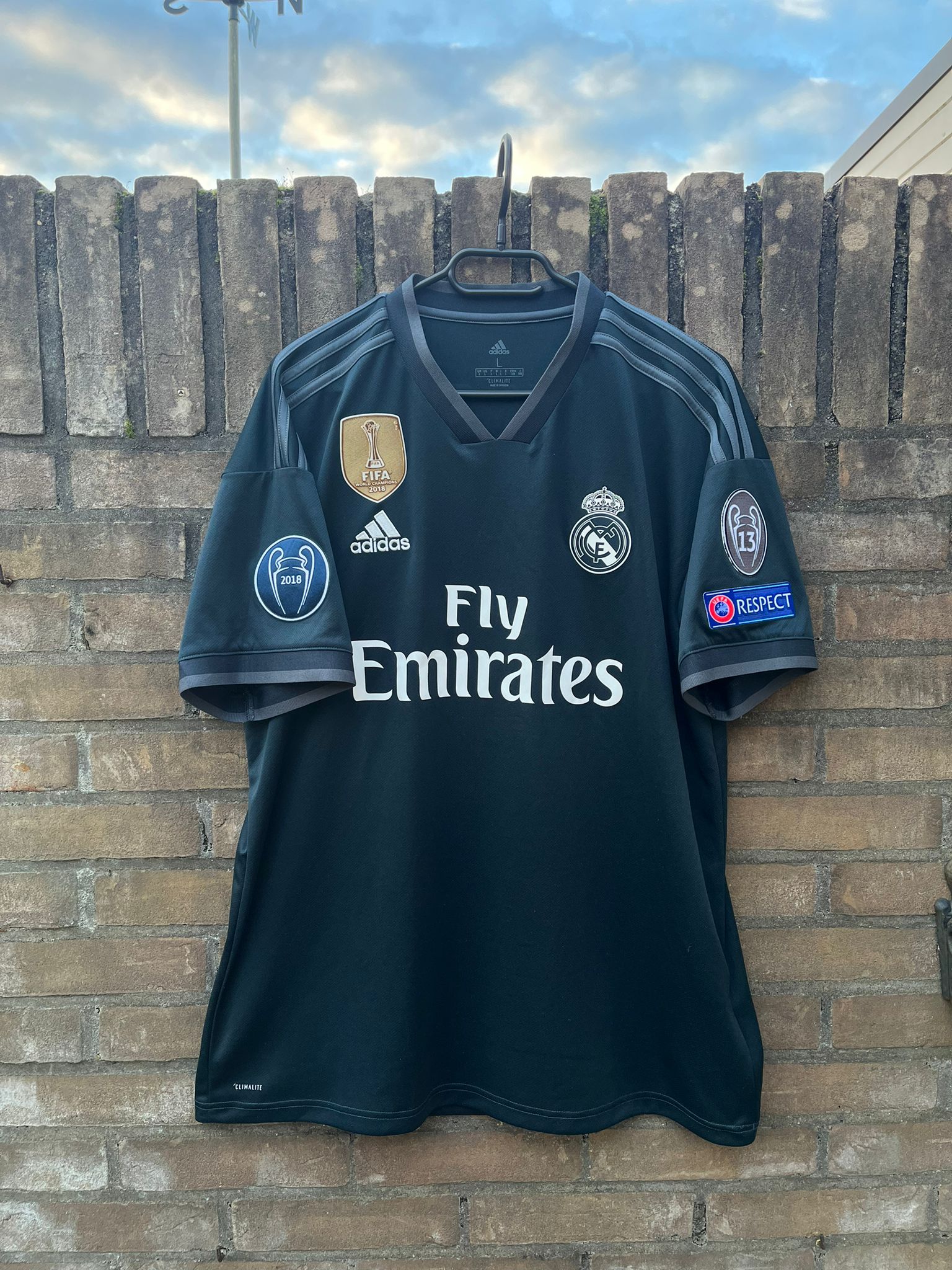 Real Madrid 2018/2019 away shirt Sergio Ramos 8/10