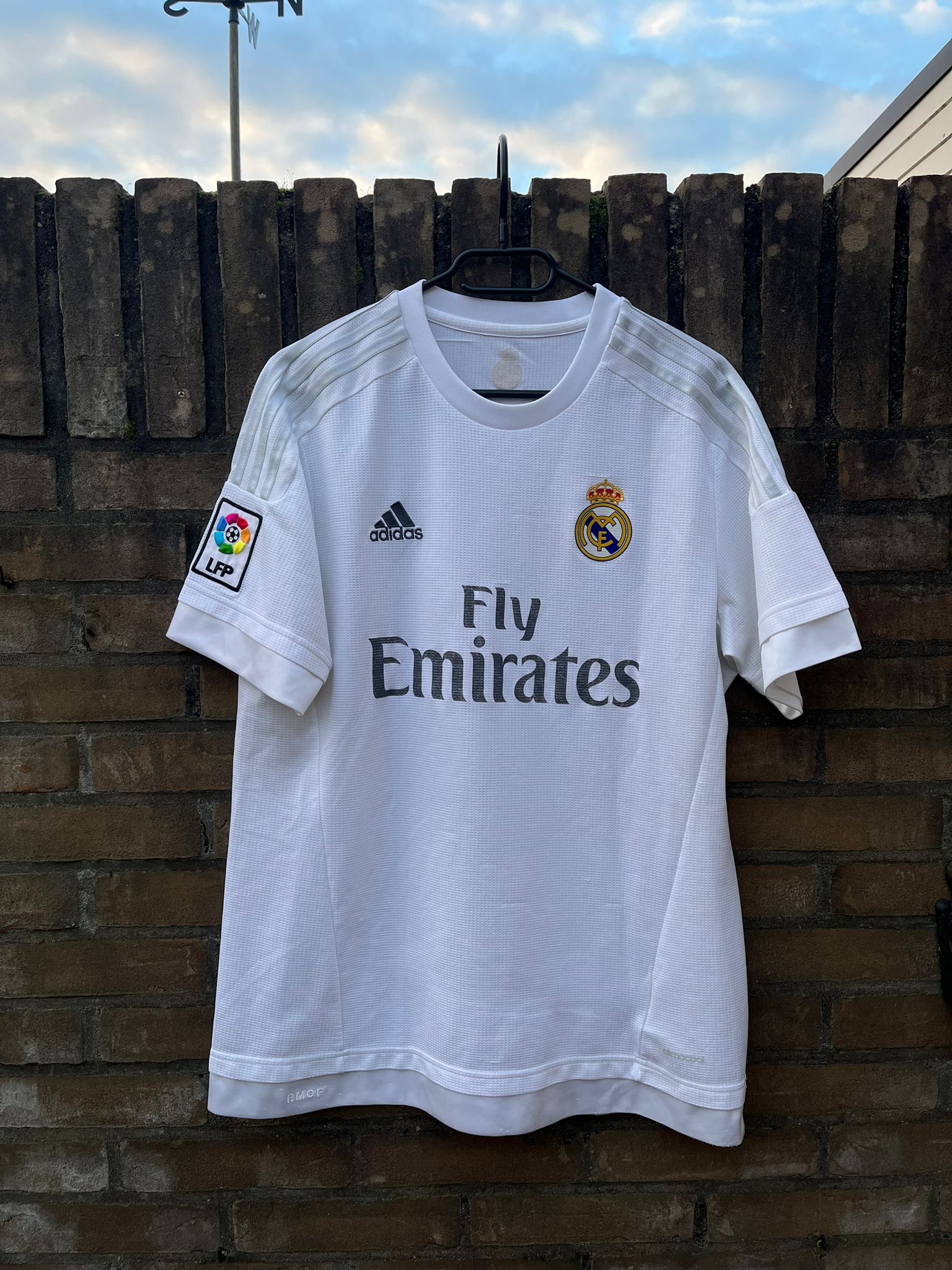 Real Madrid 2015/2016 home shirt Ronaldo Size L 7/10