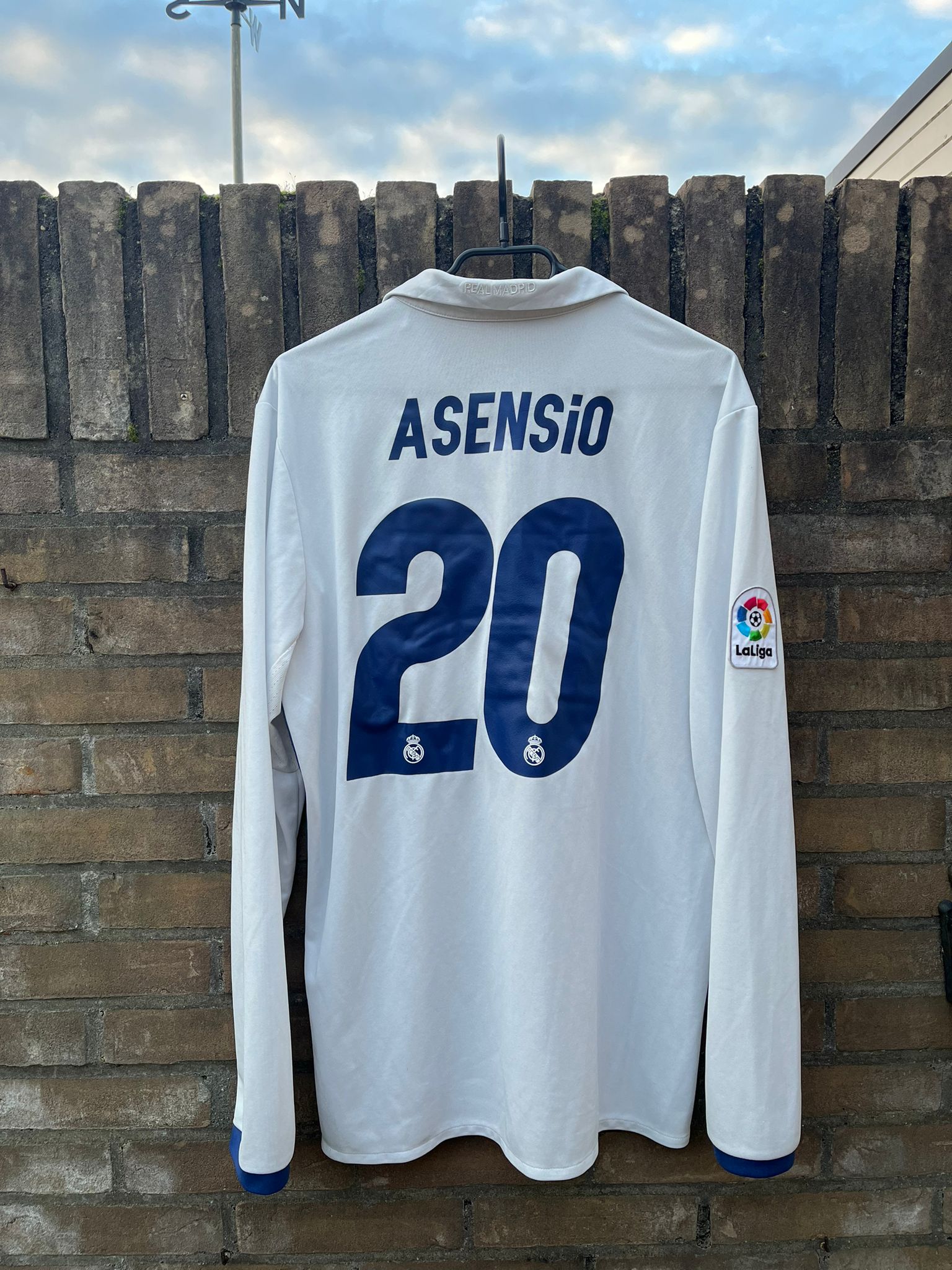 Real Madrid 2016/2017 Long Sleeve Asensio Size L 8/10