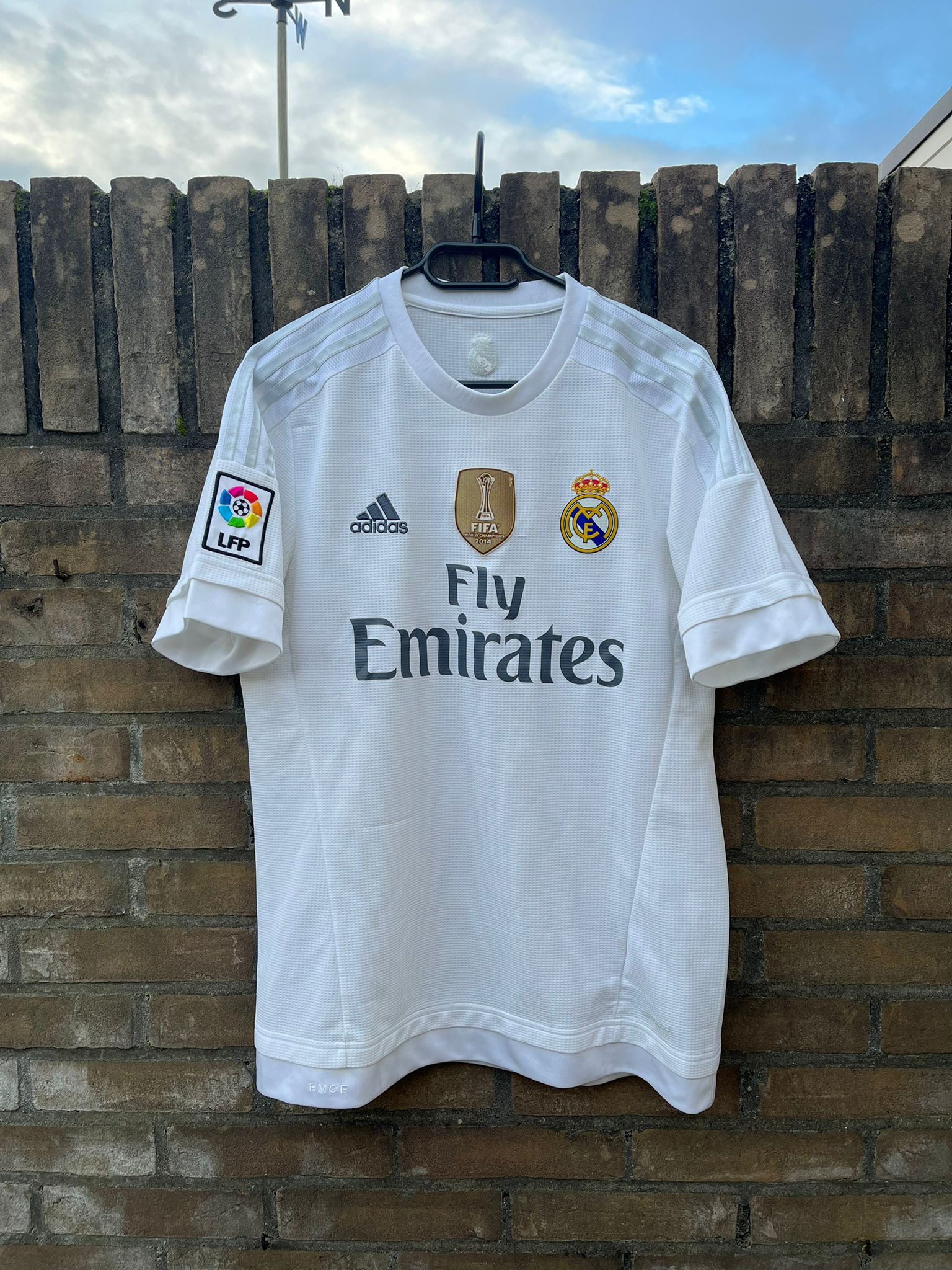 Real Madrid 2015/2016 home shirt Modric Size M 8/10