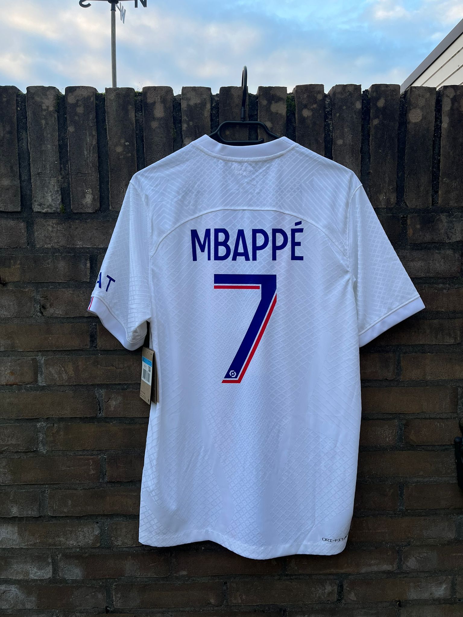 PSG 2022/2023 third shirt Mbappé size M 10/10