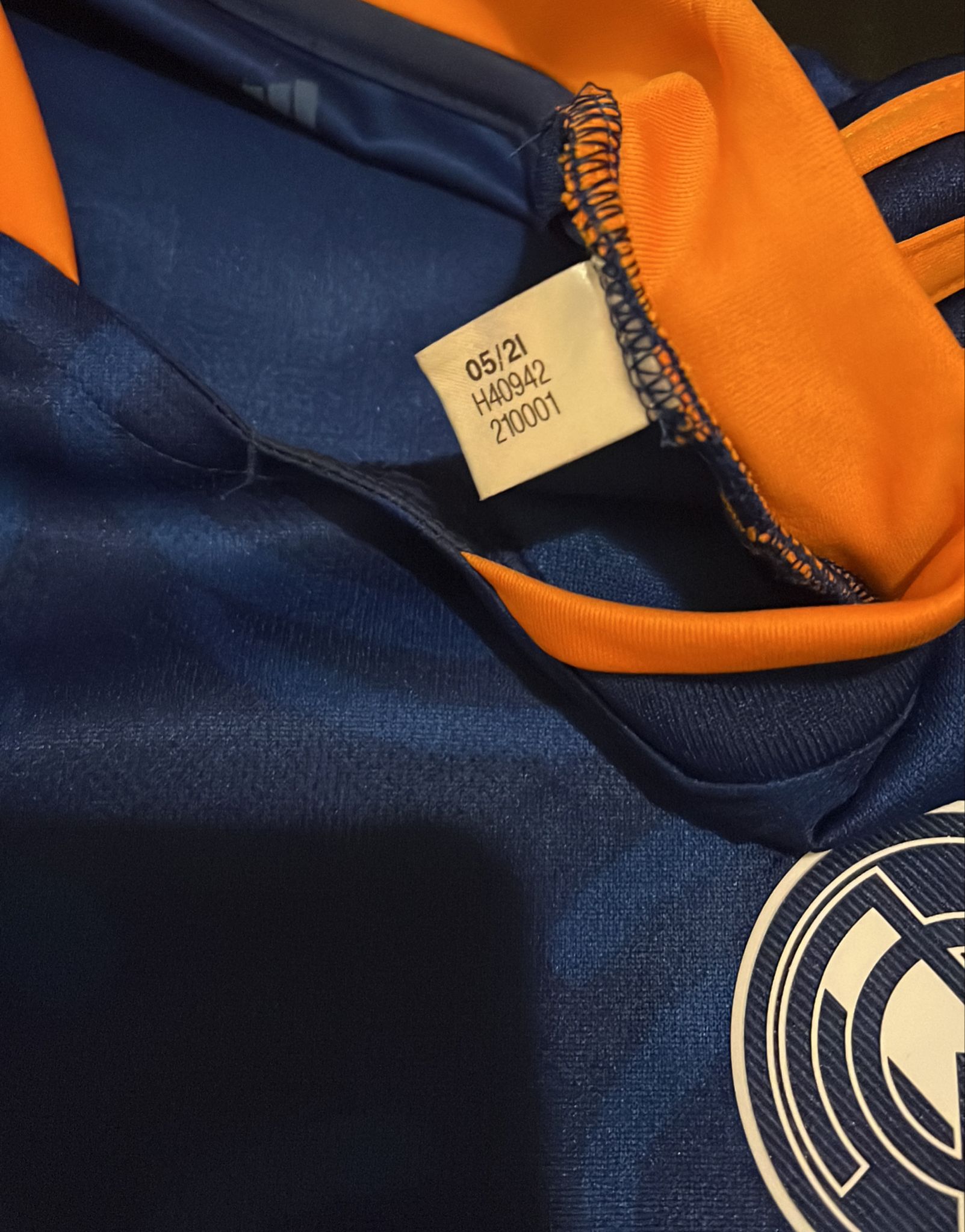 Real Madrid 2021/2022 away shirt Benzema size M 9/10