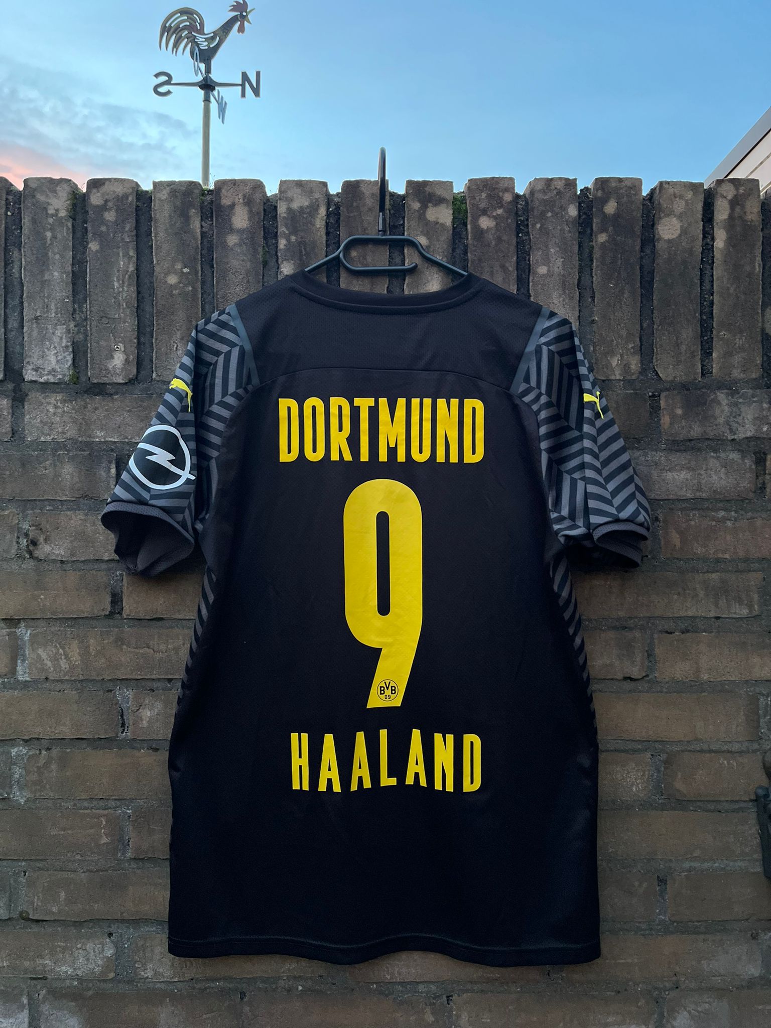 Borussia Dortmund 2021/2022 away shirt Haaland size M 9/10