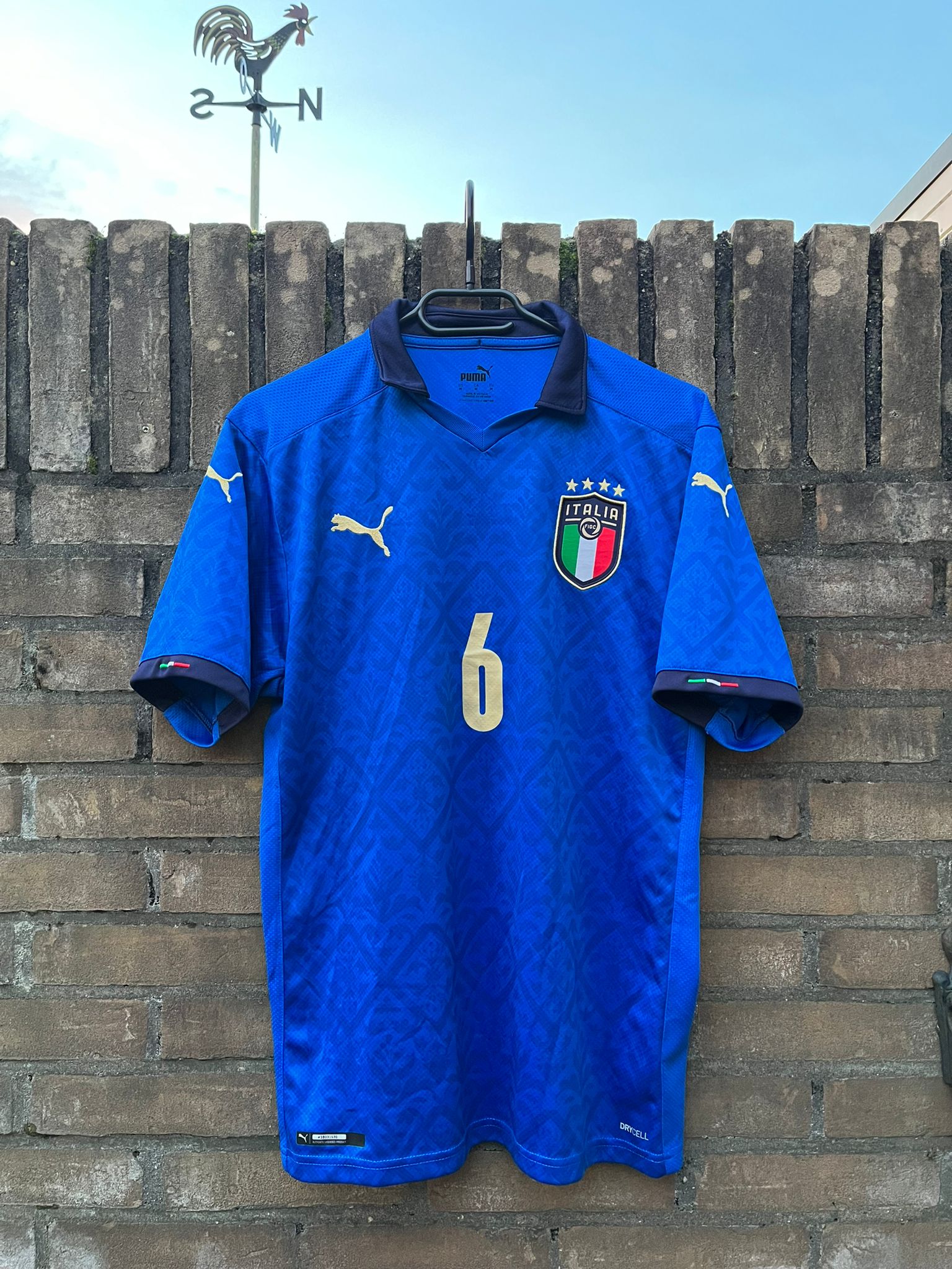 Italy 2020/2021 home shirt Verratti size M 9/10