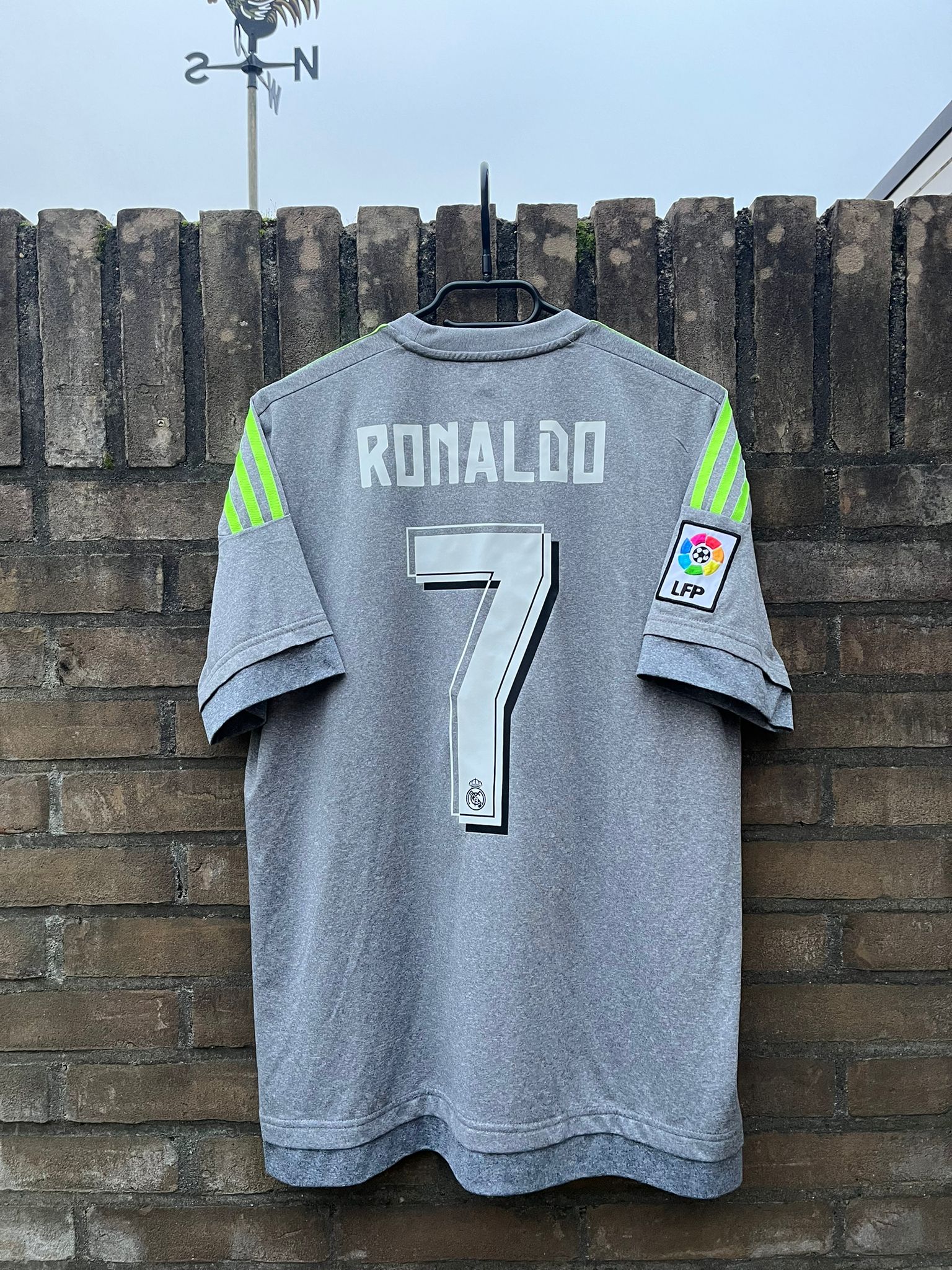 Real Madrid 2015/2016 away shirt Cristiano Ronaldo size M 8/10