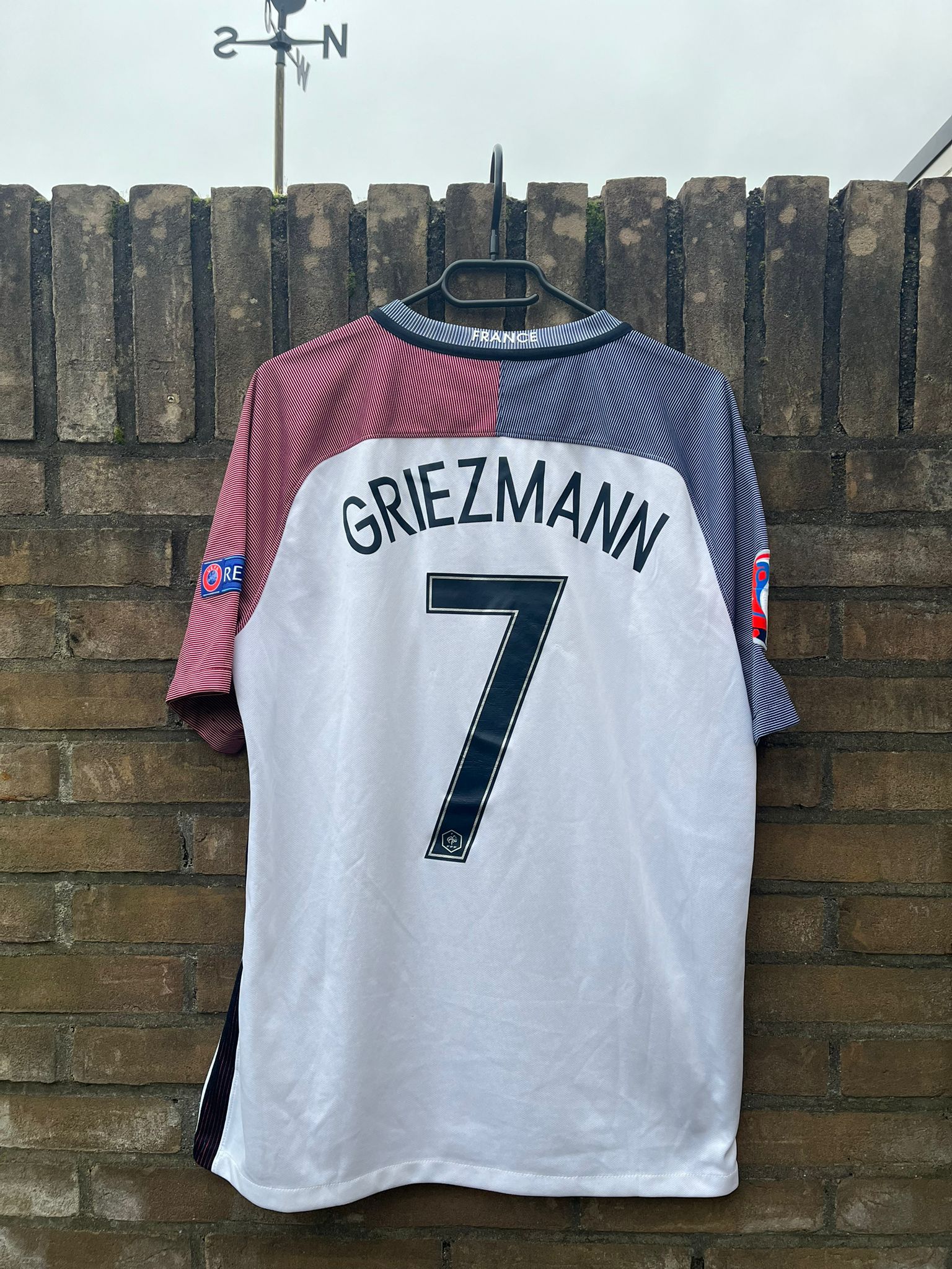 France 2016 away shirt Griezmann size L 8/10