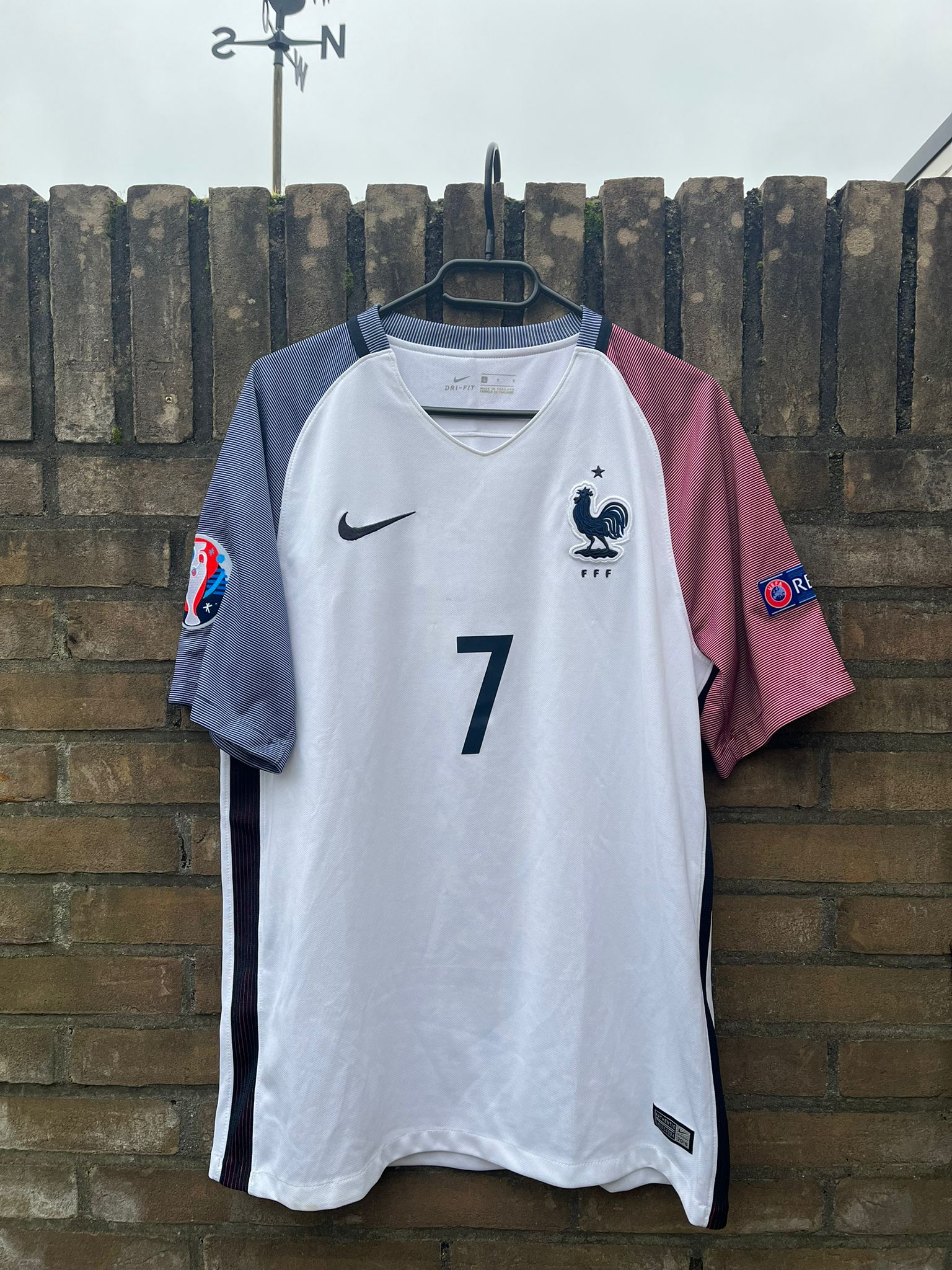 France 2016 away shirt Griezmann size L 8/10