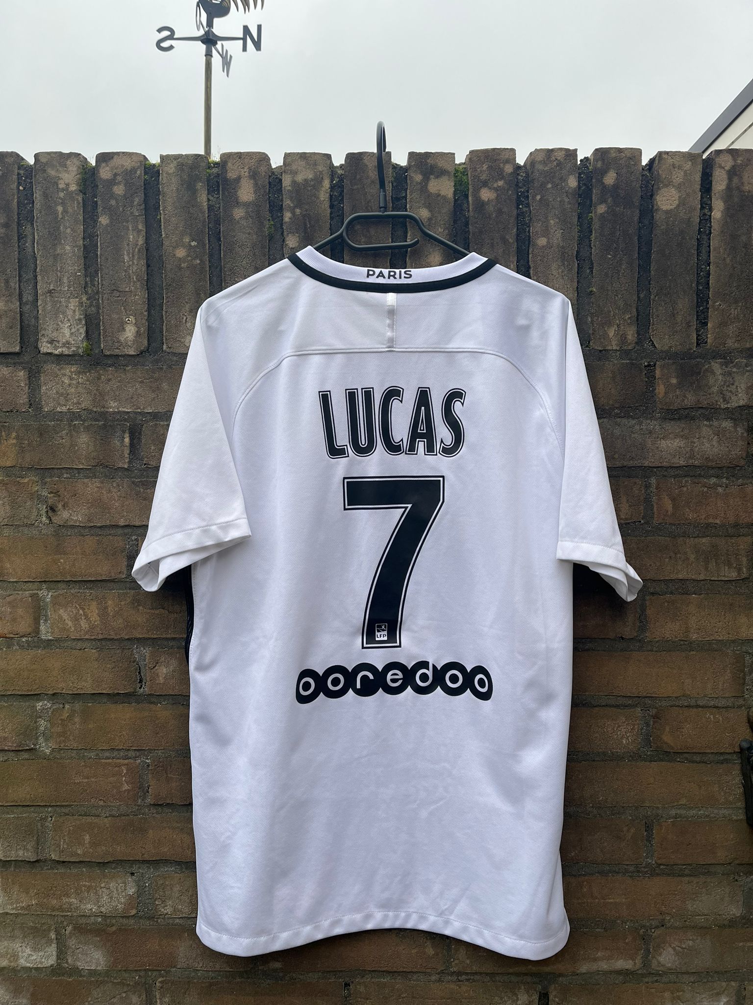 PSG 2016/2017 third shirt Lucas Moura size L 8/10