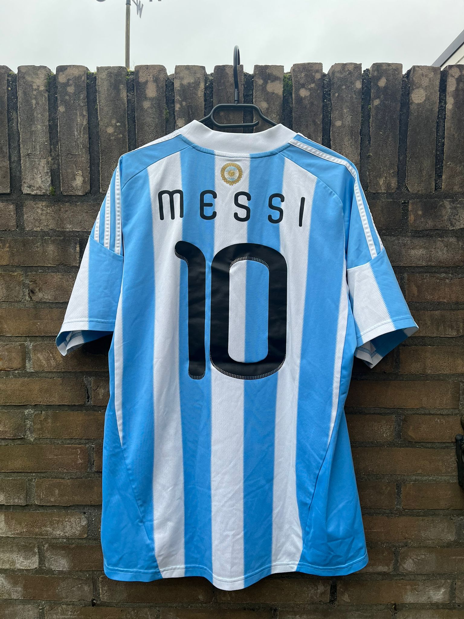 Argentina 2010 home shirt Messi size L 8/10