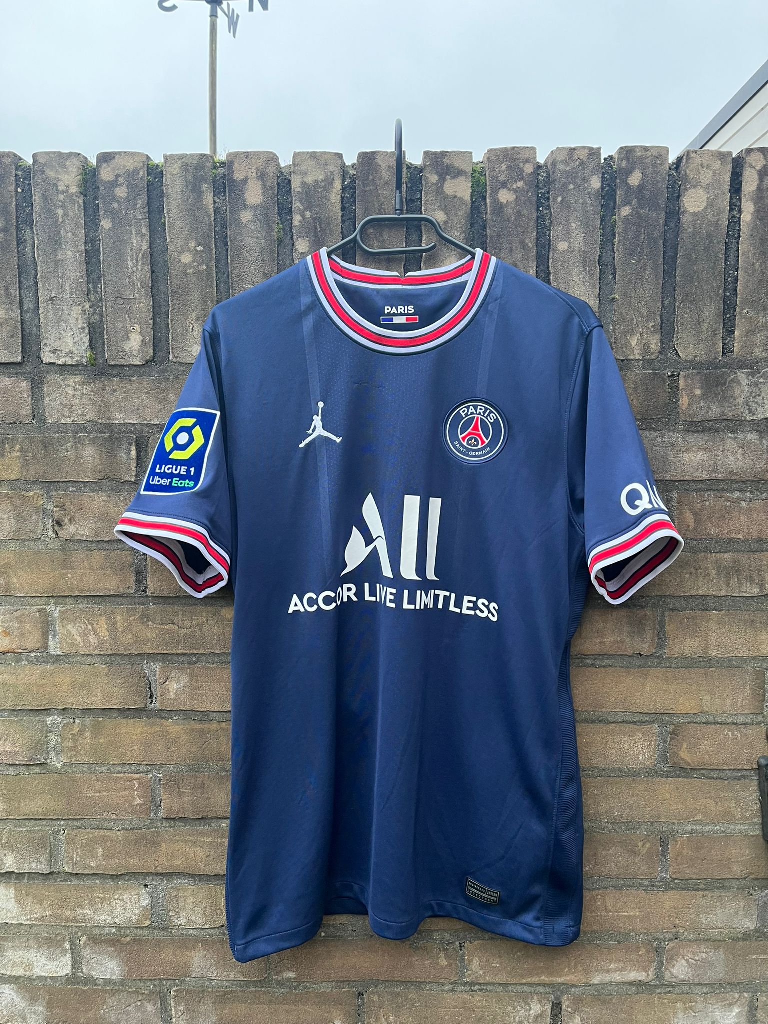 (Signed) PSG 2021/2022 home shirt Hakimi 8.5/10