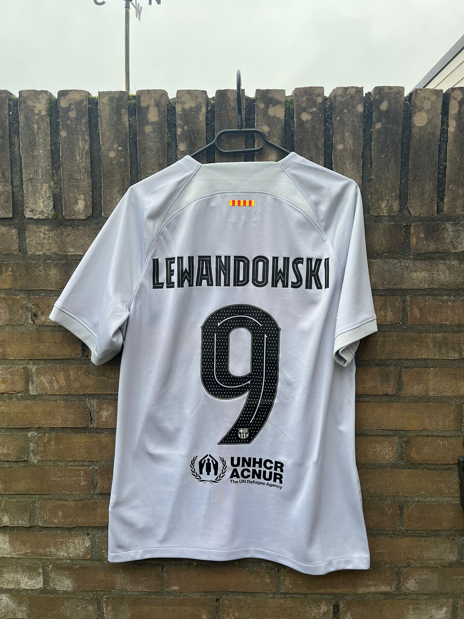 FC Barcelona 2022/2023 third shirt Lewandowski size M 9/10