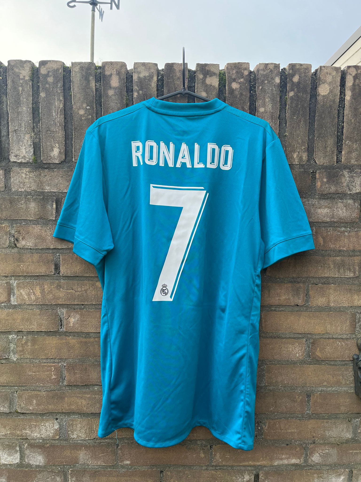 Real Madrid 2017/2018 third shirt Ronaldo size M 8/10