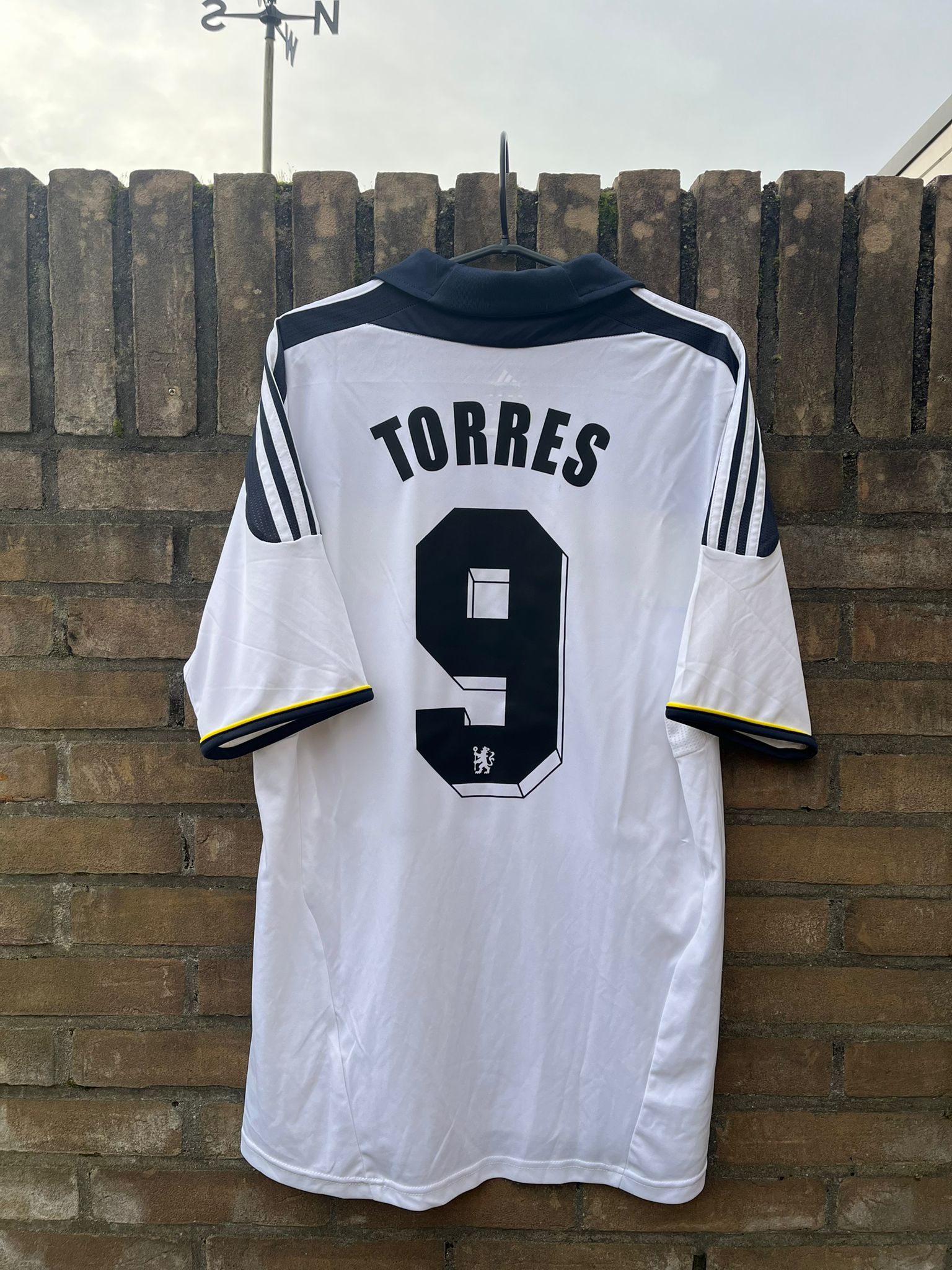 Chelsea 2011/2012 third shirt Torres size M 8.5/10