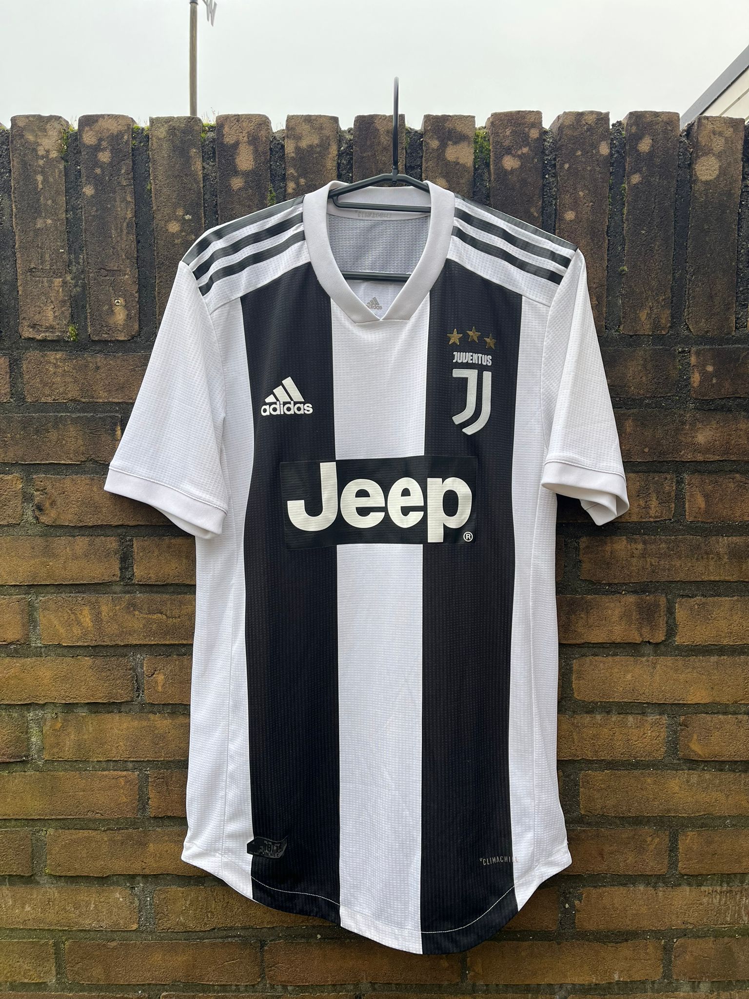 Juventus 2018/2019 home shirt Ronaldo size S 7/10