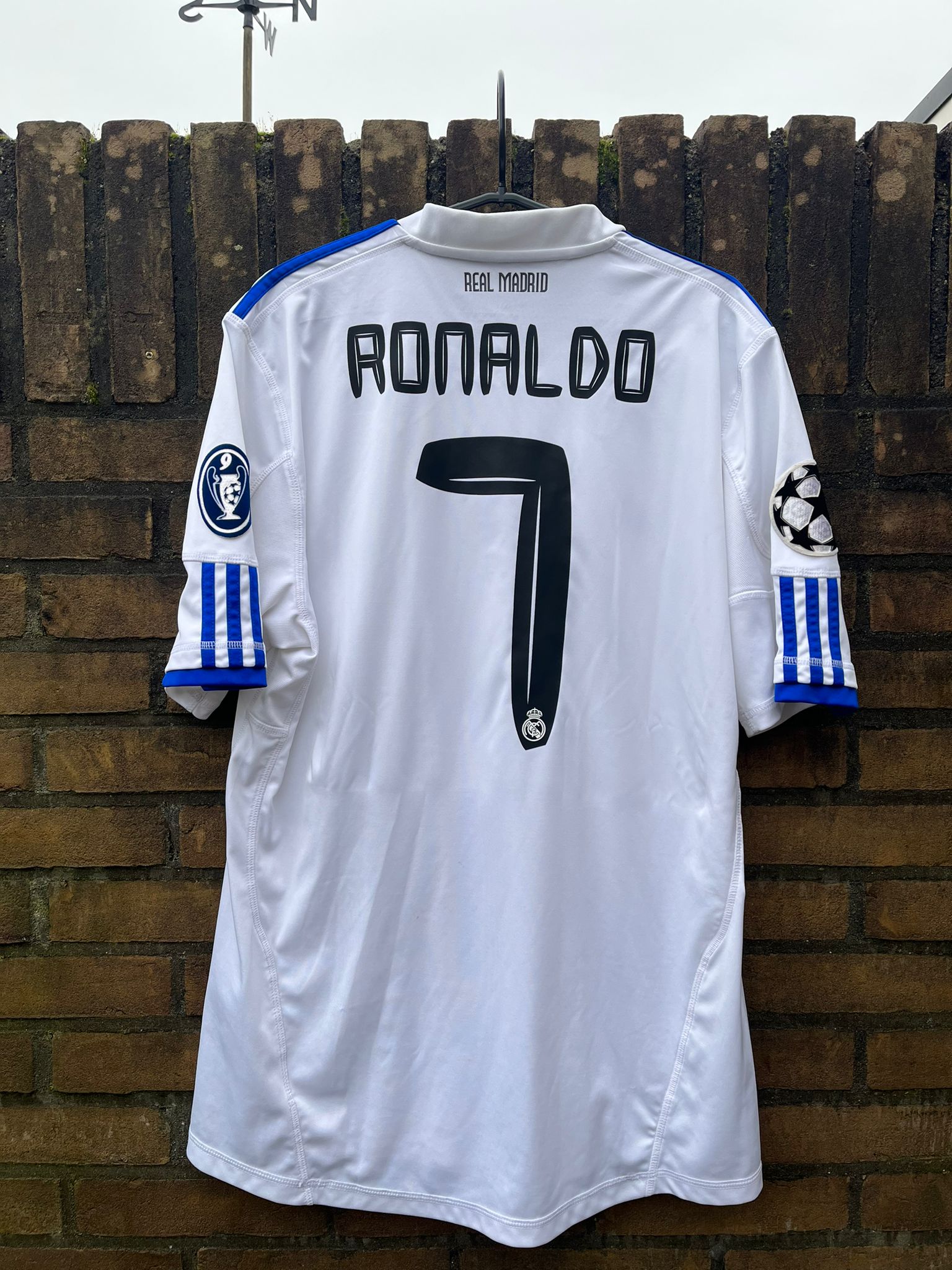 Real Madrid 2010/2011 home shirt Ronaldo size L 7.5/10