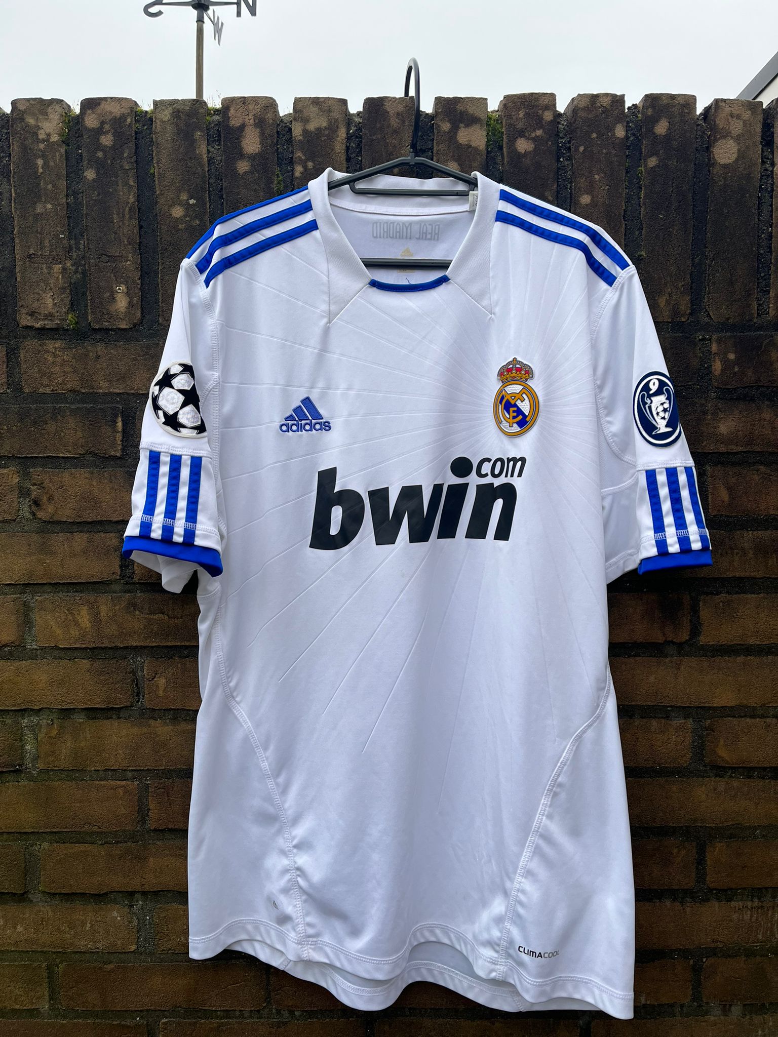 Real Madrid 2010/2011 home shirt Ronaldo size L 7.5/10