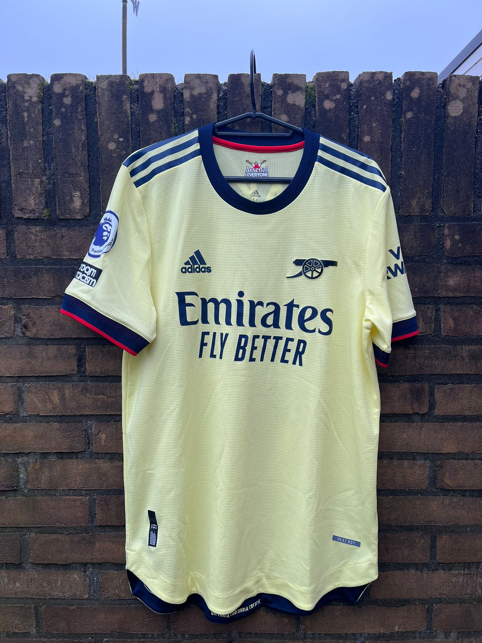 Arsenal 2021/2022 away shirt Saka size M 7.5/10