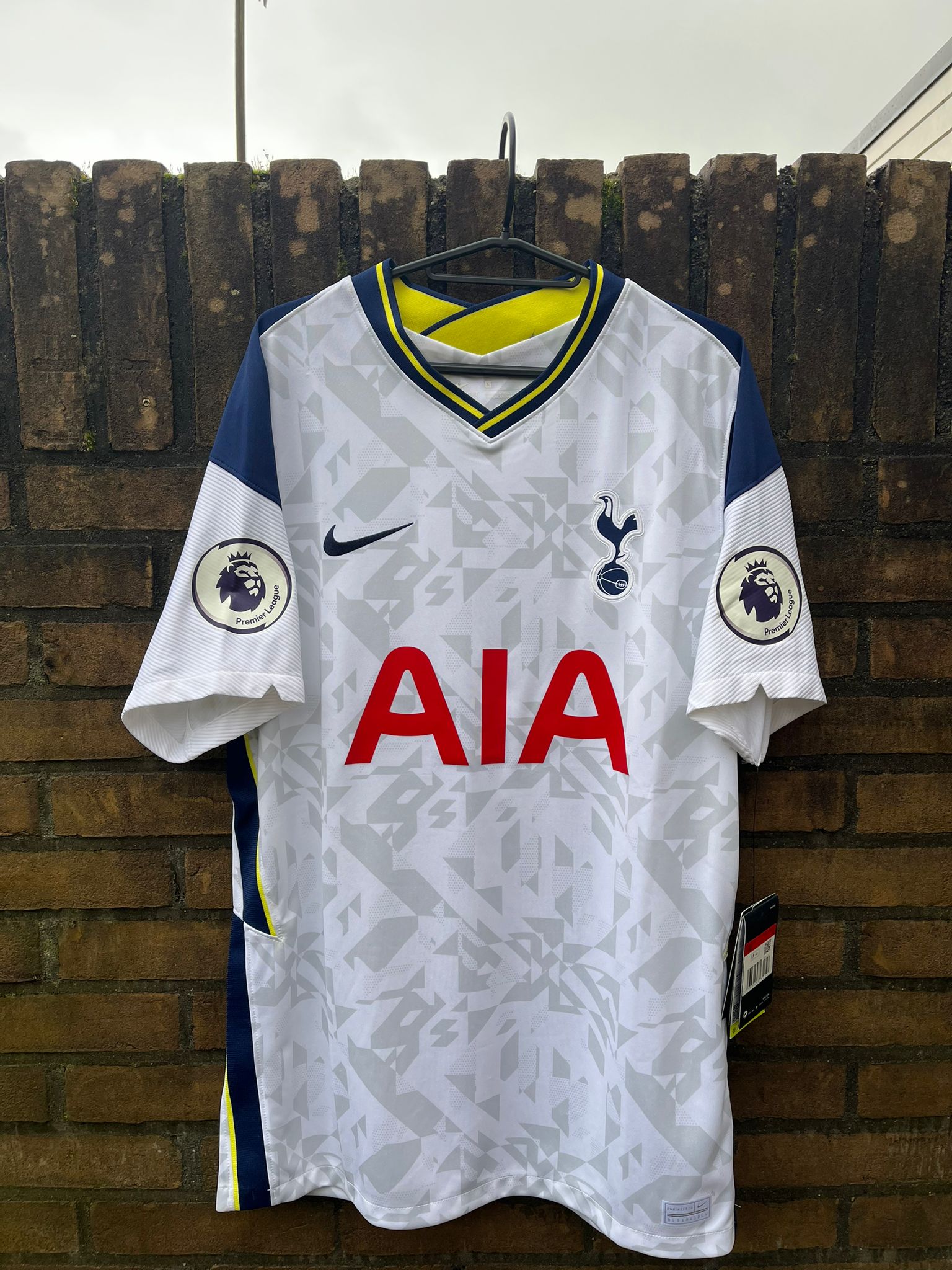 Tottenham 2020/2021 home shirt Bale size L 10/10