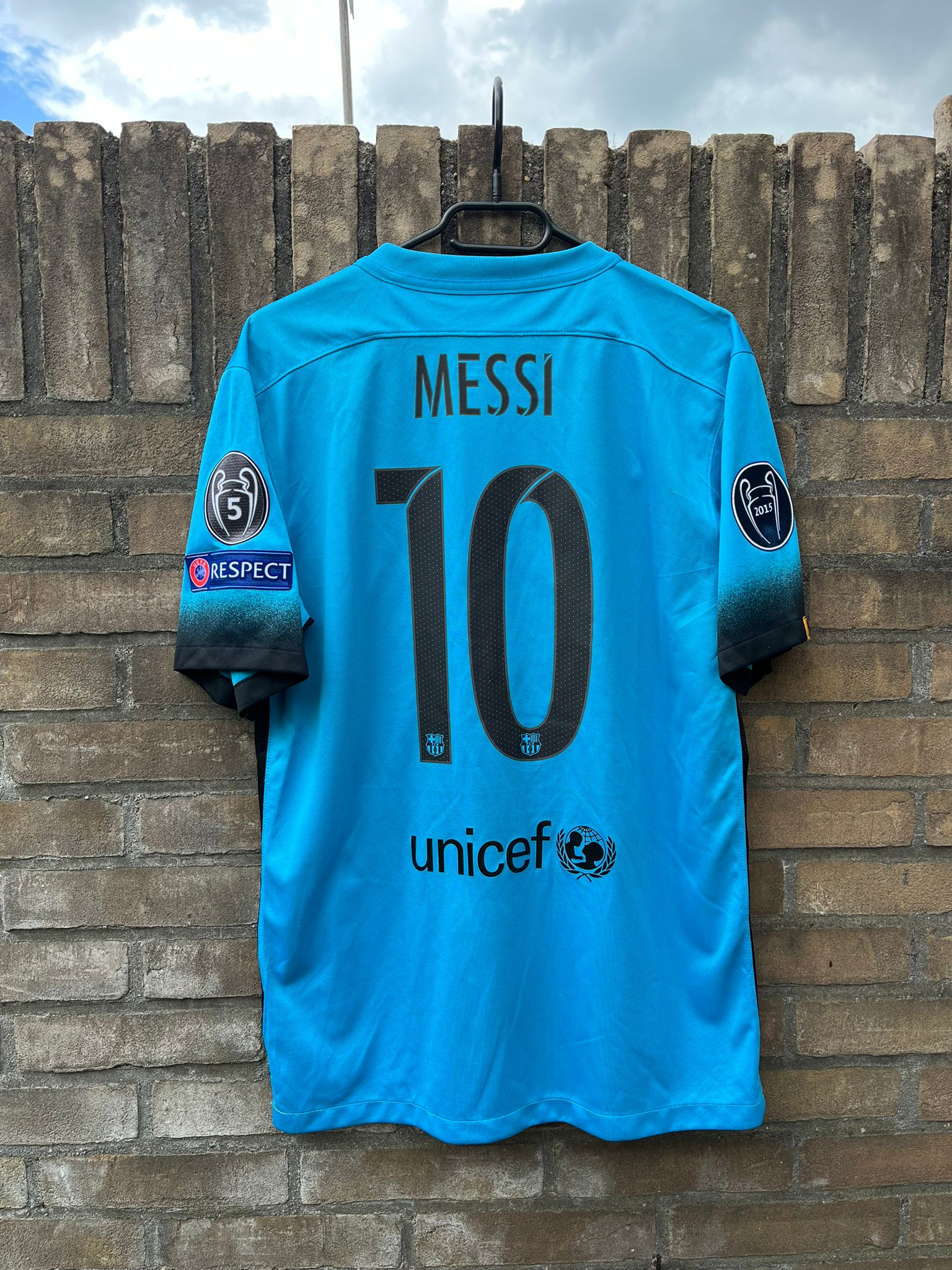 FC Barcelona 2015/2016 third shirt Messi #10 size M 8.5/10