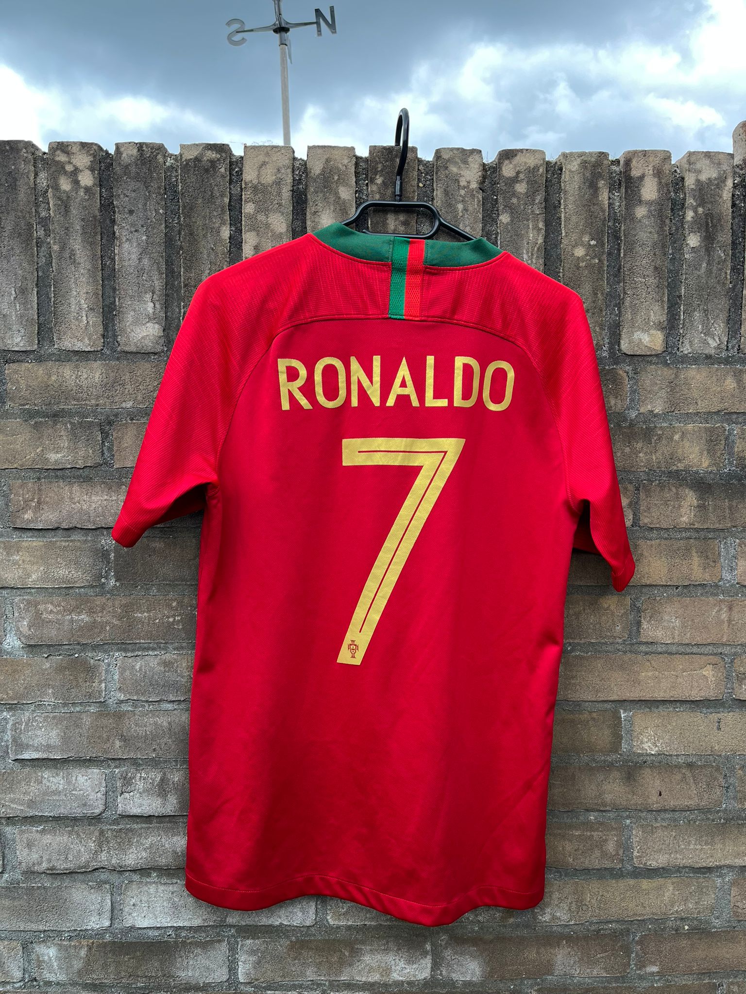 Portugal 2018 home shirt Ronaldo #7 size M 8/10